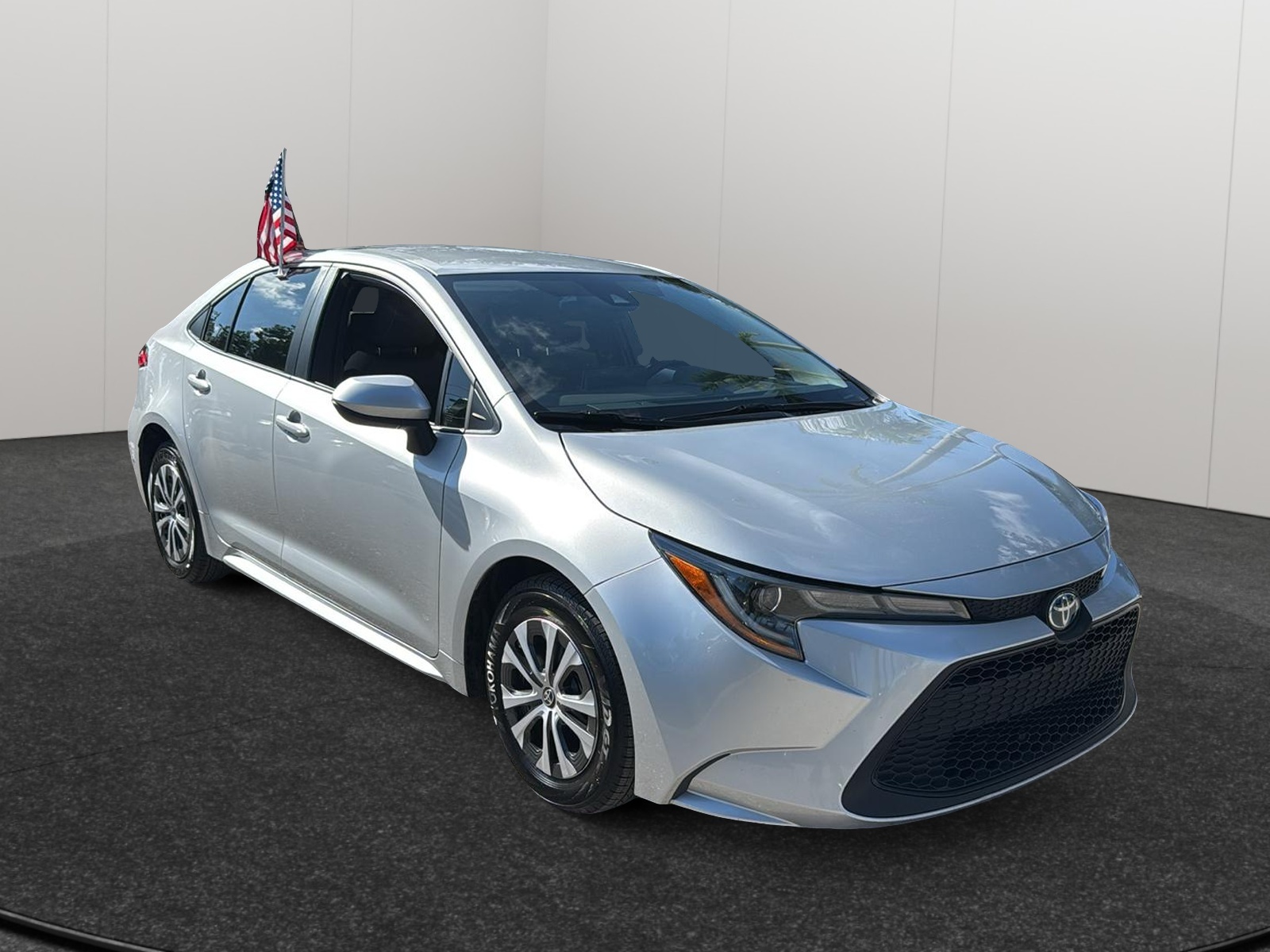 2022 Toyota Corolla Hybrid LE 1