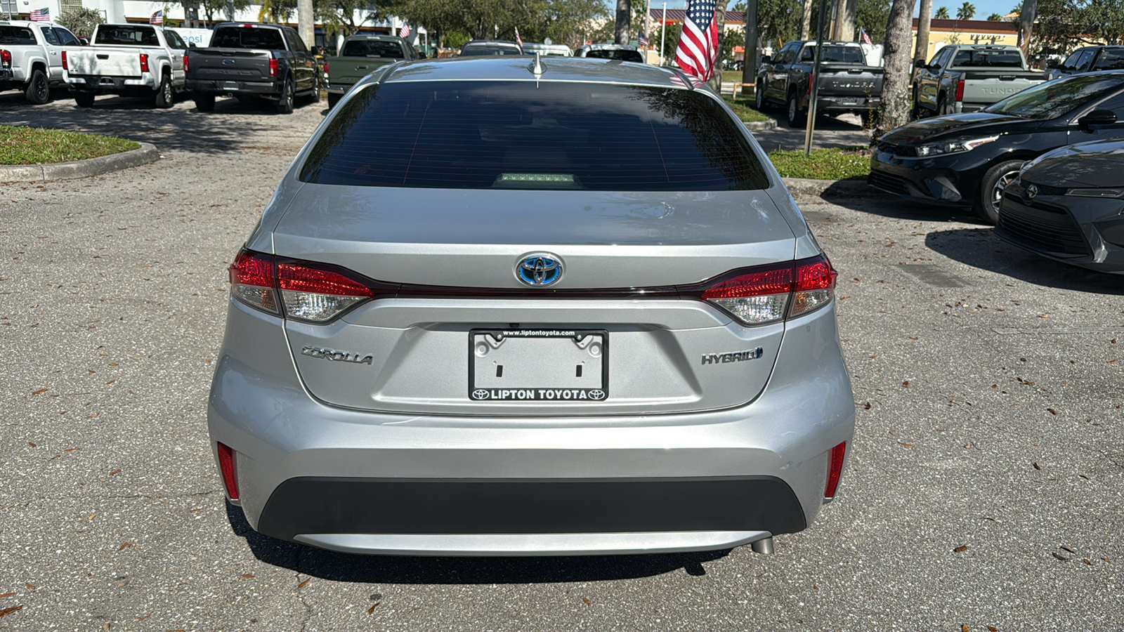 2022 Toyota Corolla Hybrid LE 6