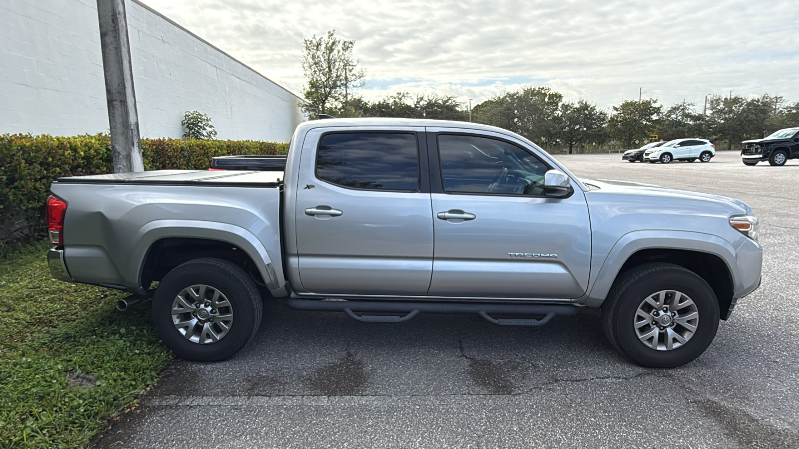 2016 Toyota Tacoma SR5 8