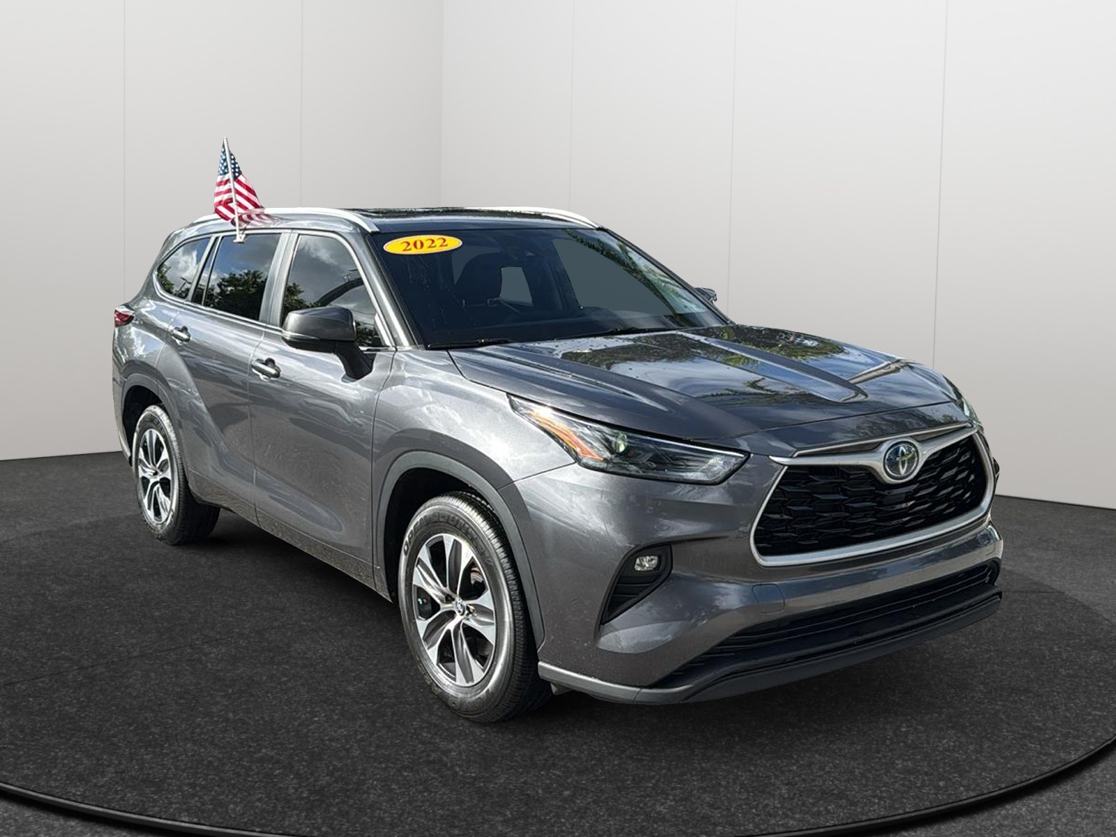 2023 Toyota Highlander Hybrid XLE 1