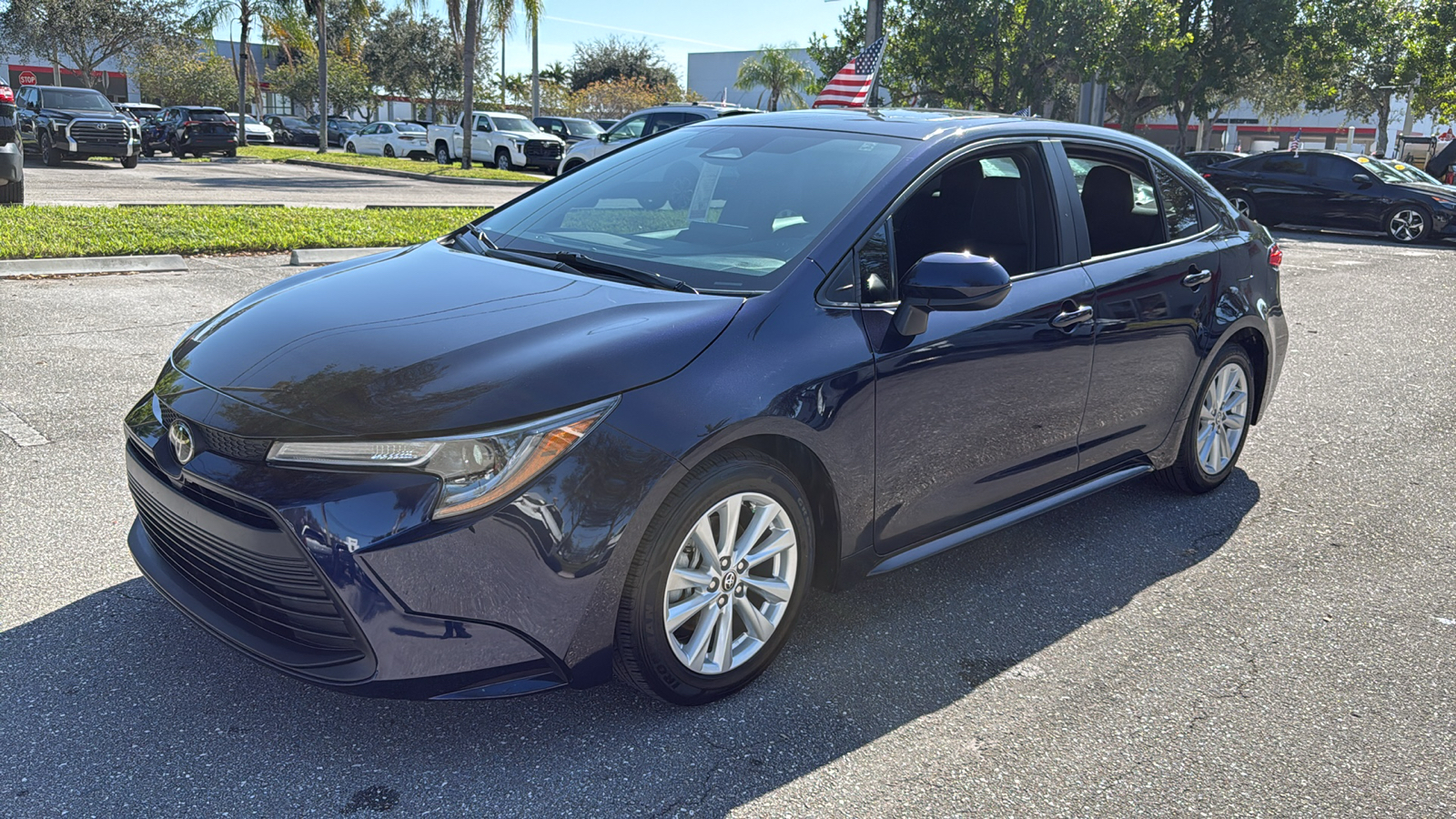 2023 Toyota Corolla LE 3