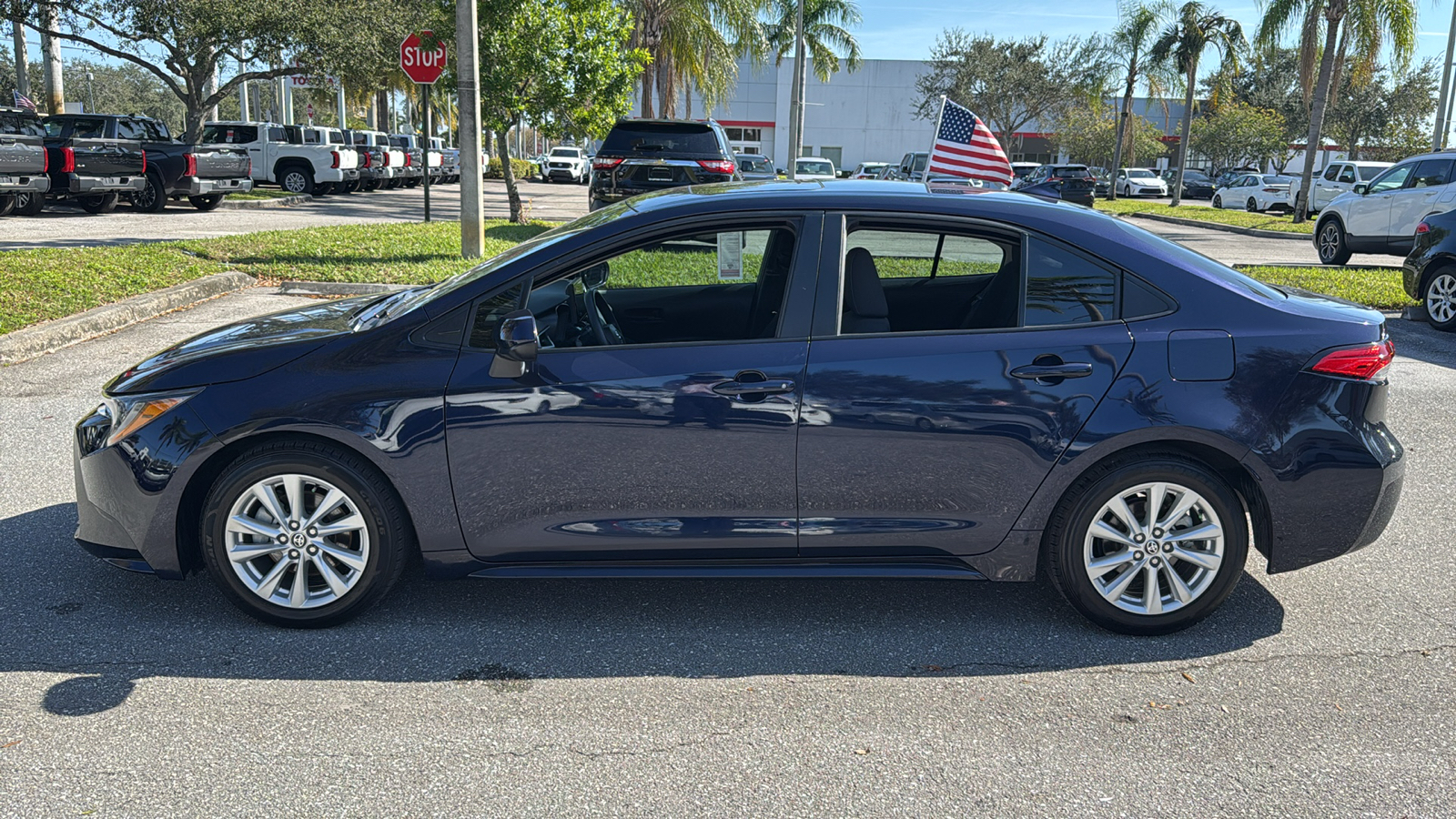 2023 Toyota Corolla LE 4