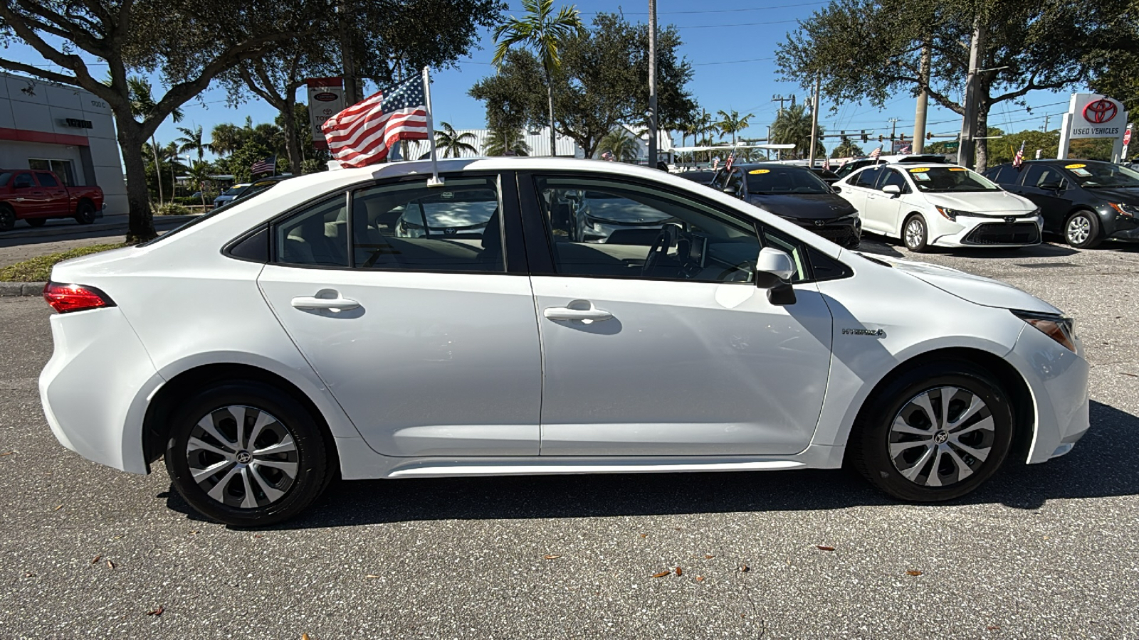 2021 Toyota Corolla Hybrid LE 11