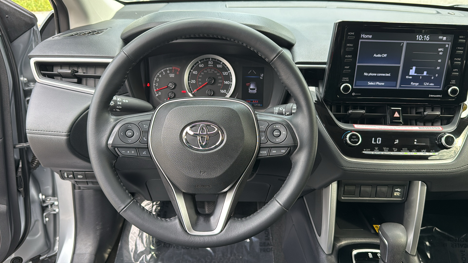 2022 Toyota Corolla Cross LE 20