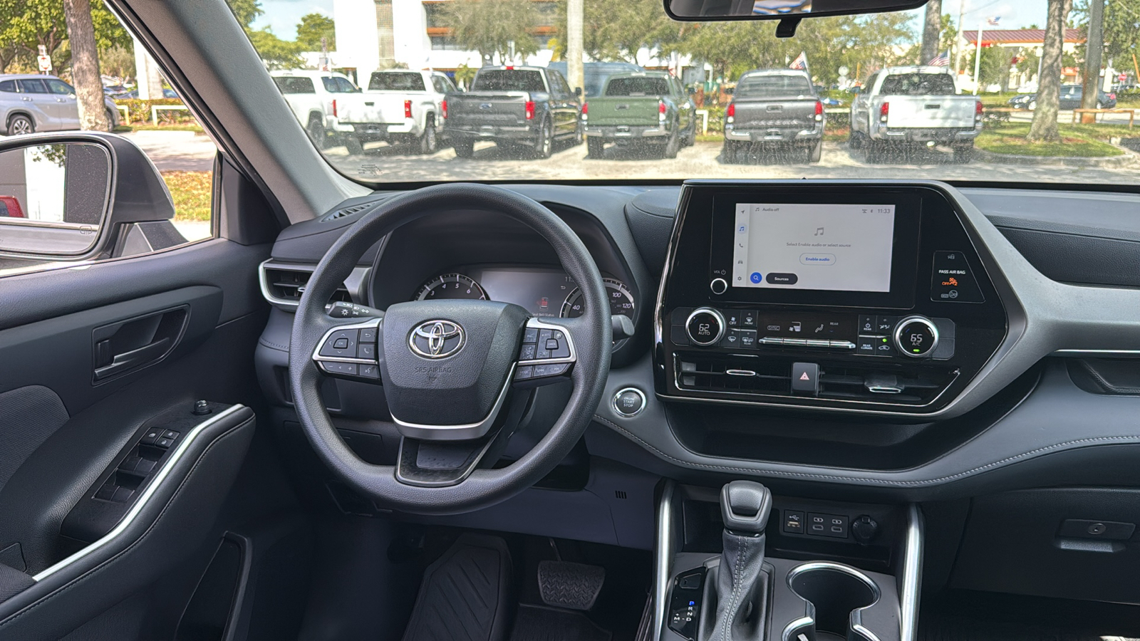 2023 Toyota Highlander L 14