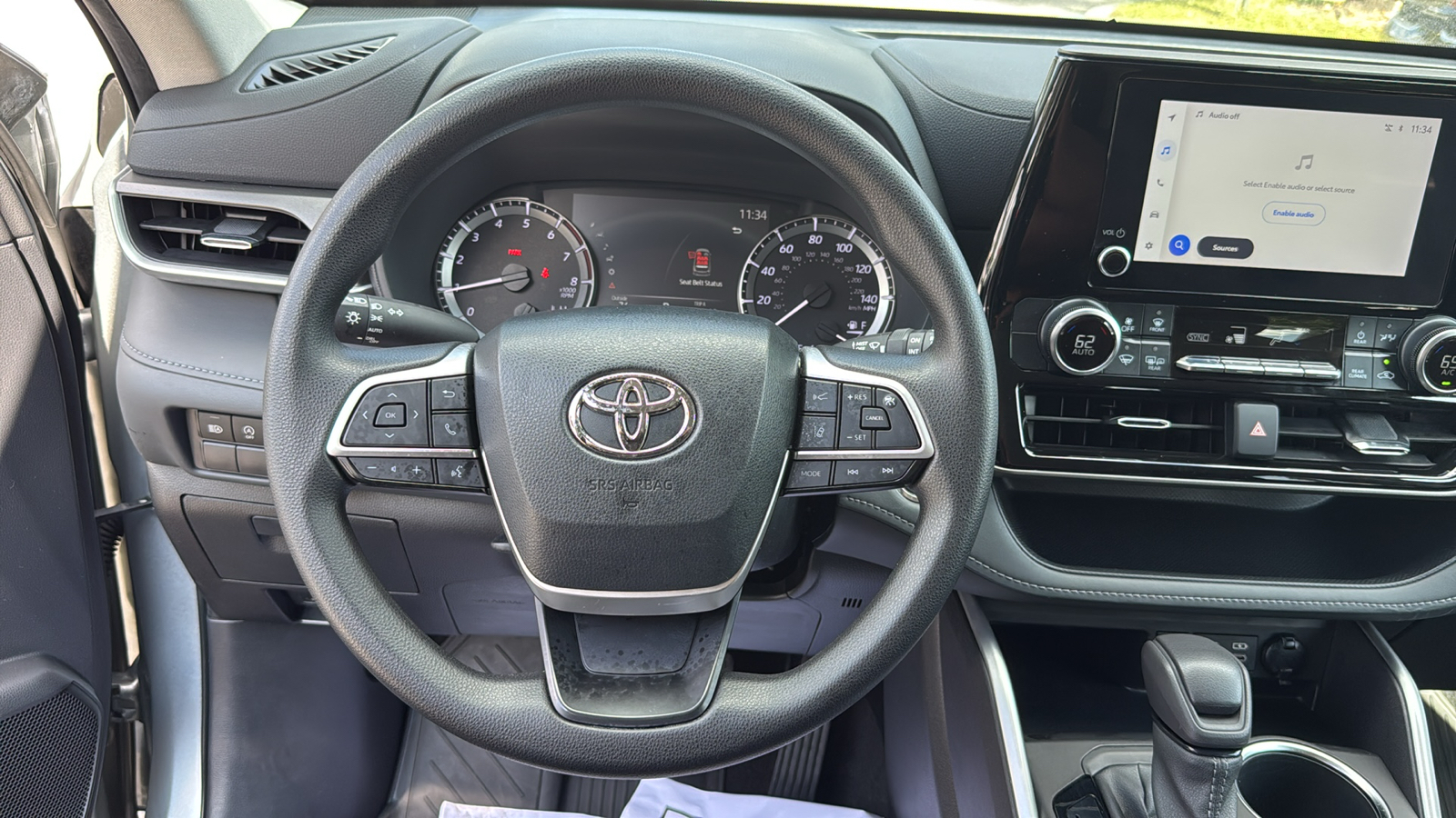 2023 Toyota Highlander L 20