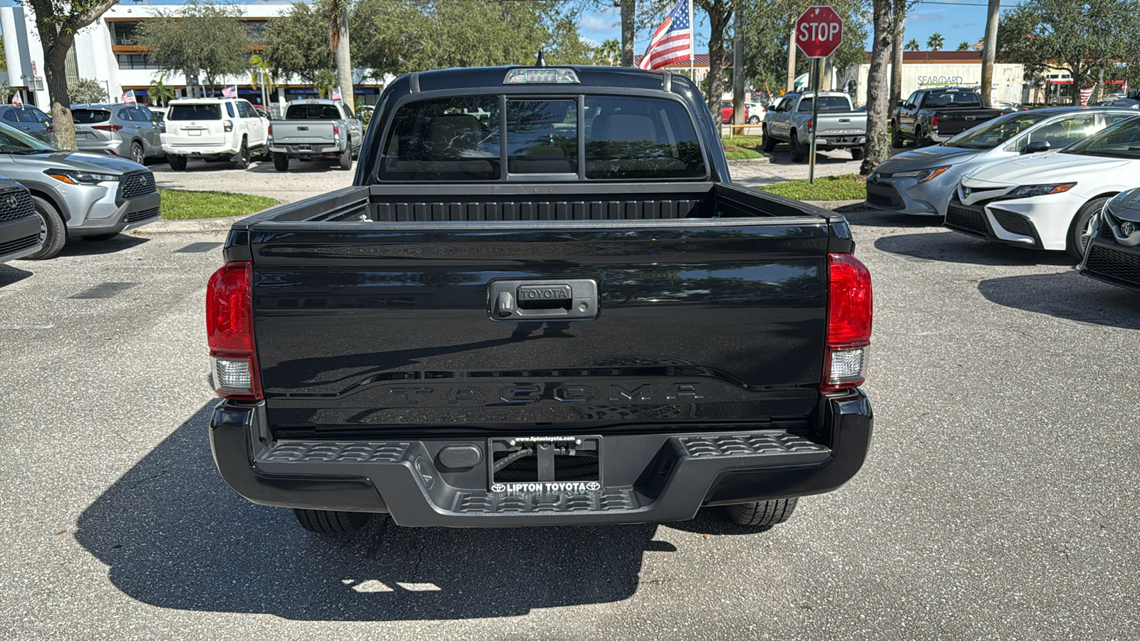 2022 Toyota Tacoma SR 6