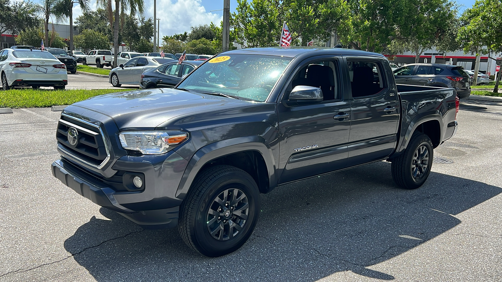 2023 Toyota Tacoma SR5 3