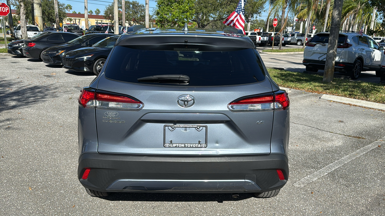 2023 Toyota Corolla Cross LE 6