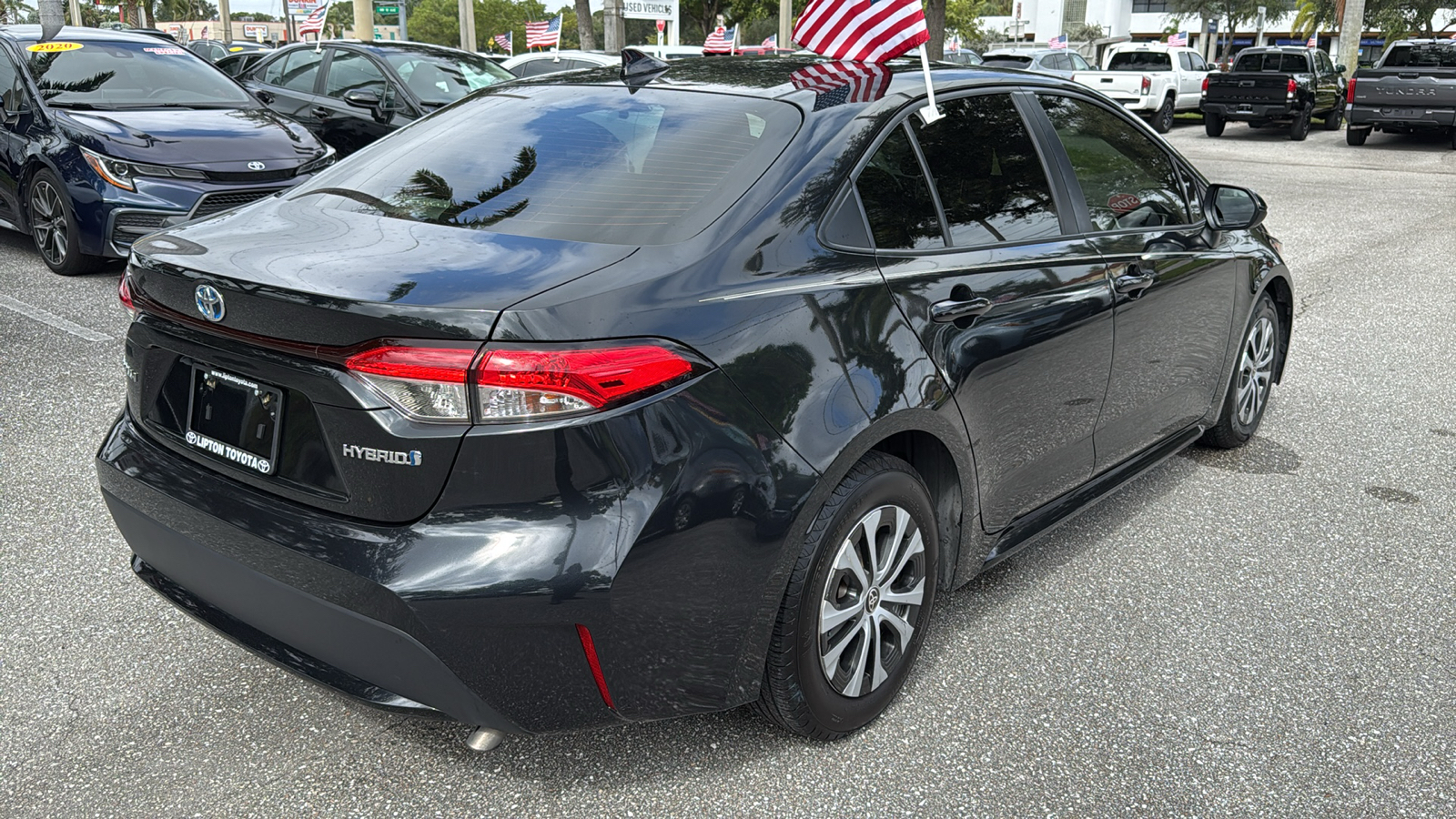 2022 Toyota Corolla Hybrid LE 10