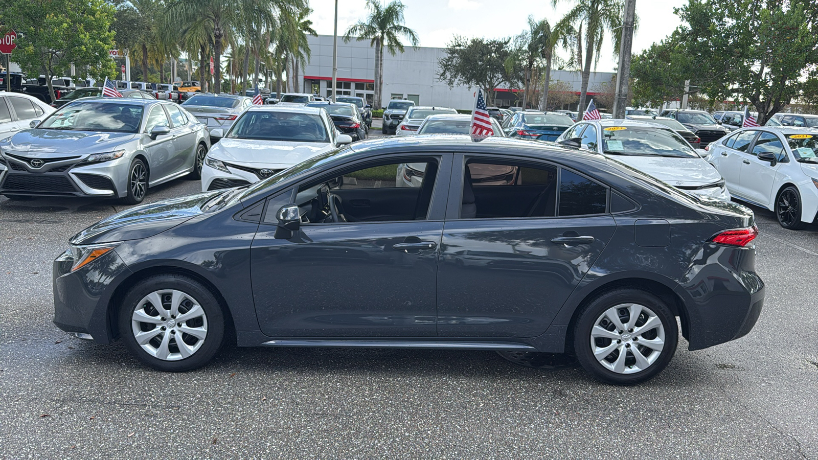 2023 Toyota Corolla LE 4