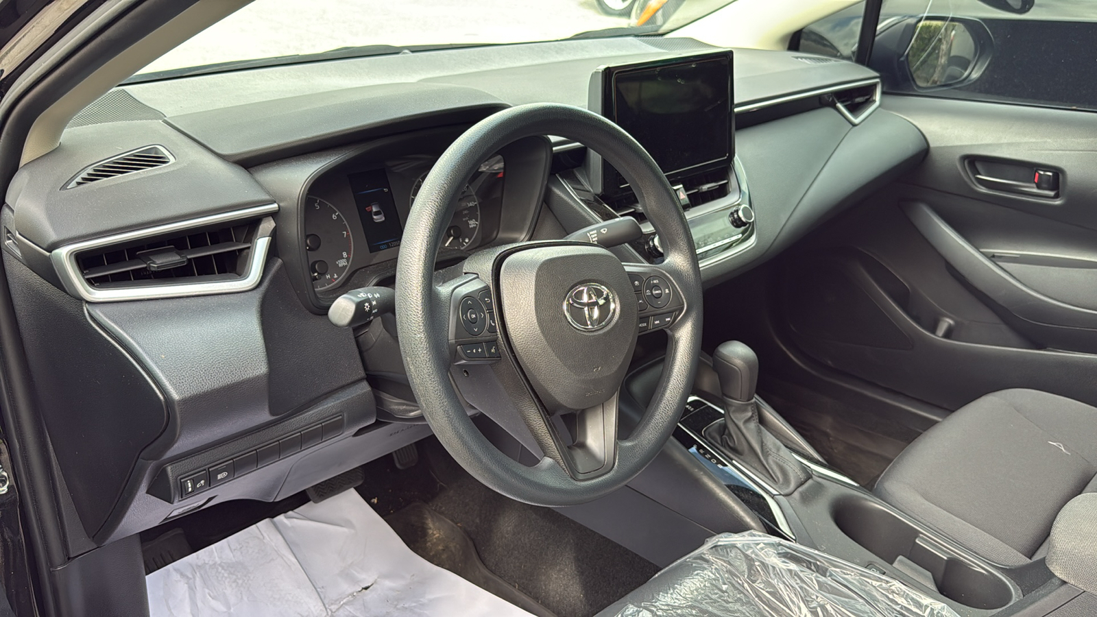 2023 Toyota Corolla LE 11