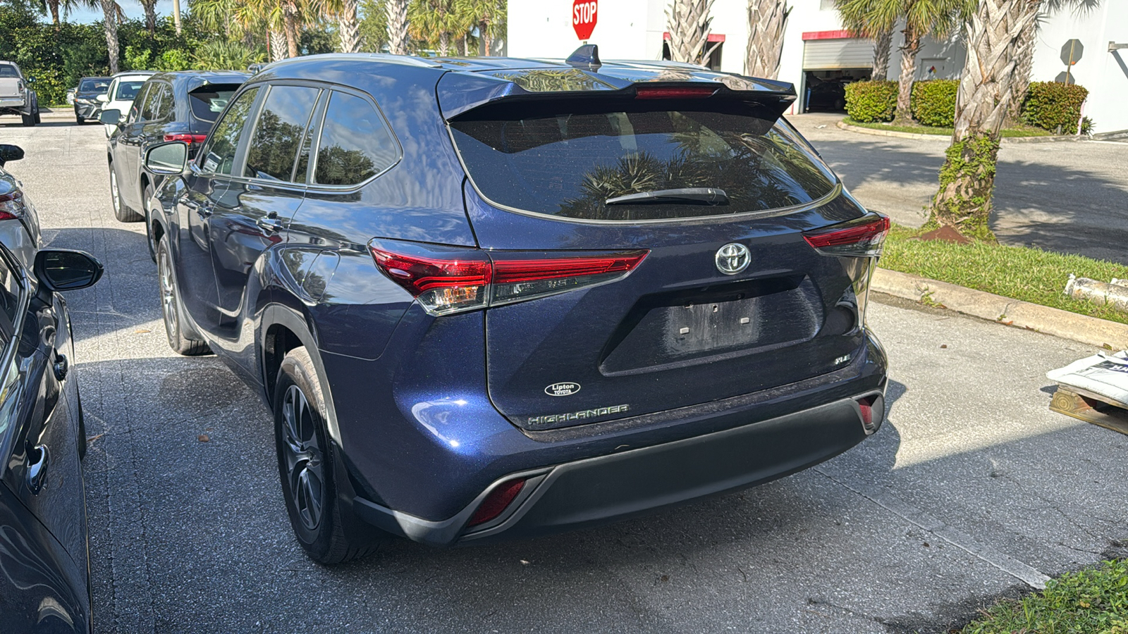 2023 Toyota Highlander XLE 3