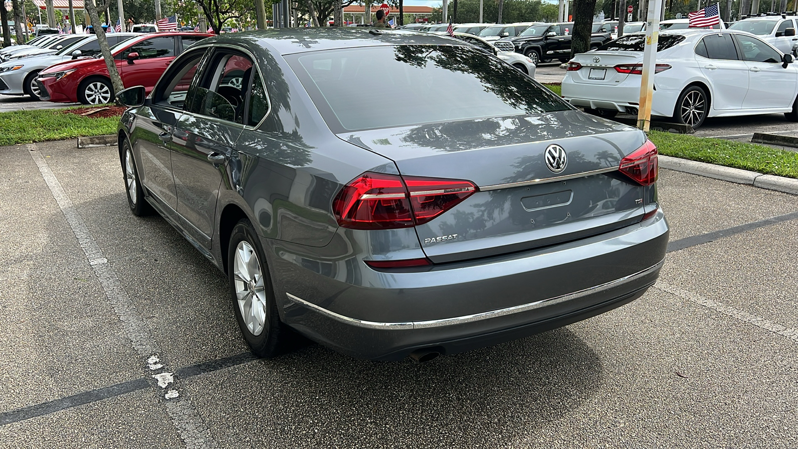 2017 Volkswagen Passat 1.8T S 5