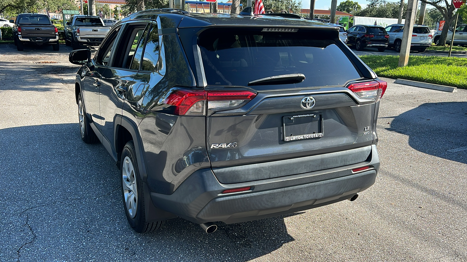 2019 Toyota RAV4 LE 5