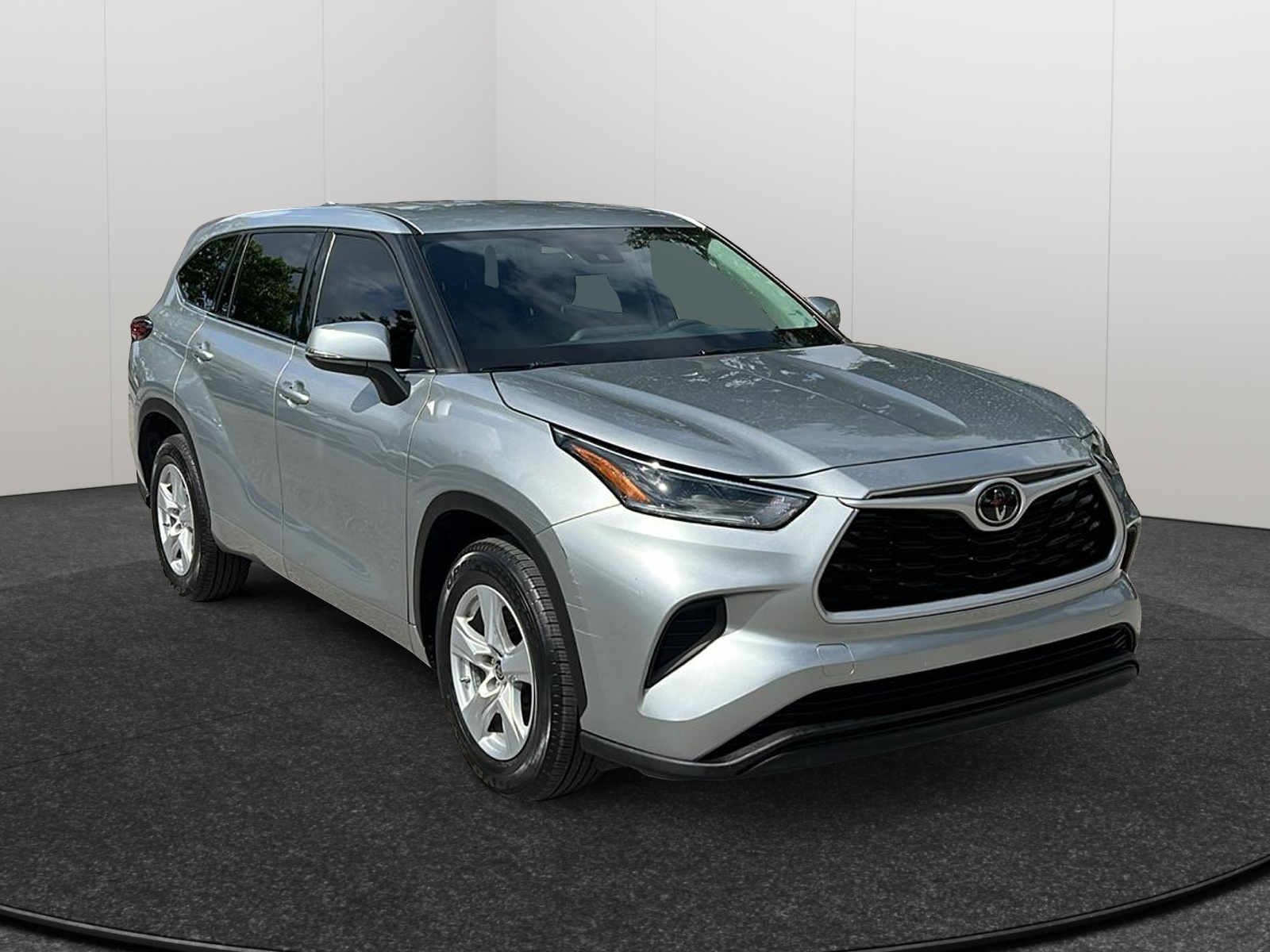 2021 Toyota Highlander L 1