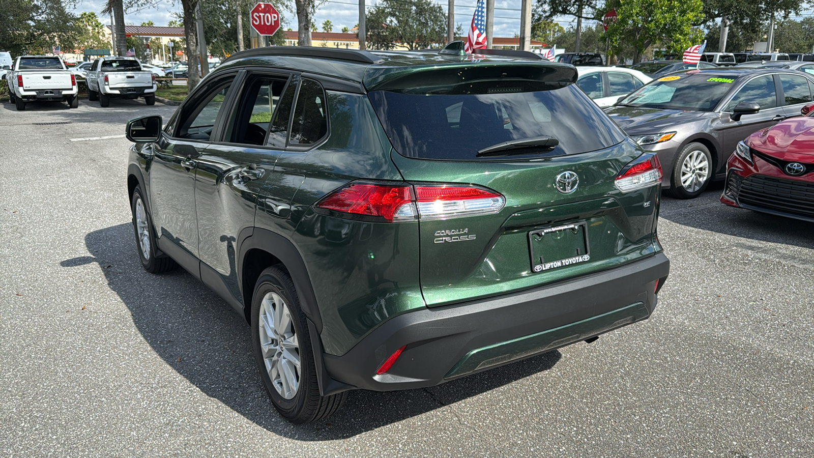 2023 Toyota Corolla Cross LE 5