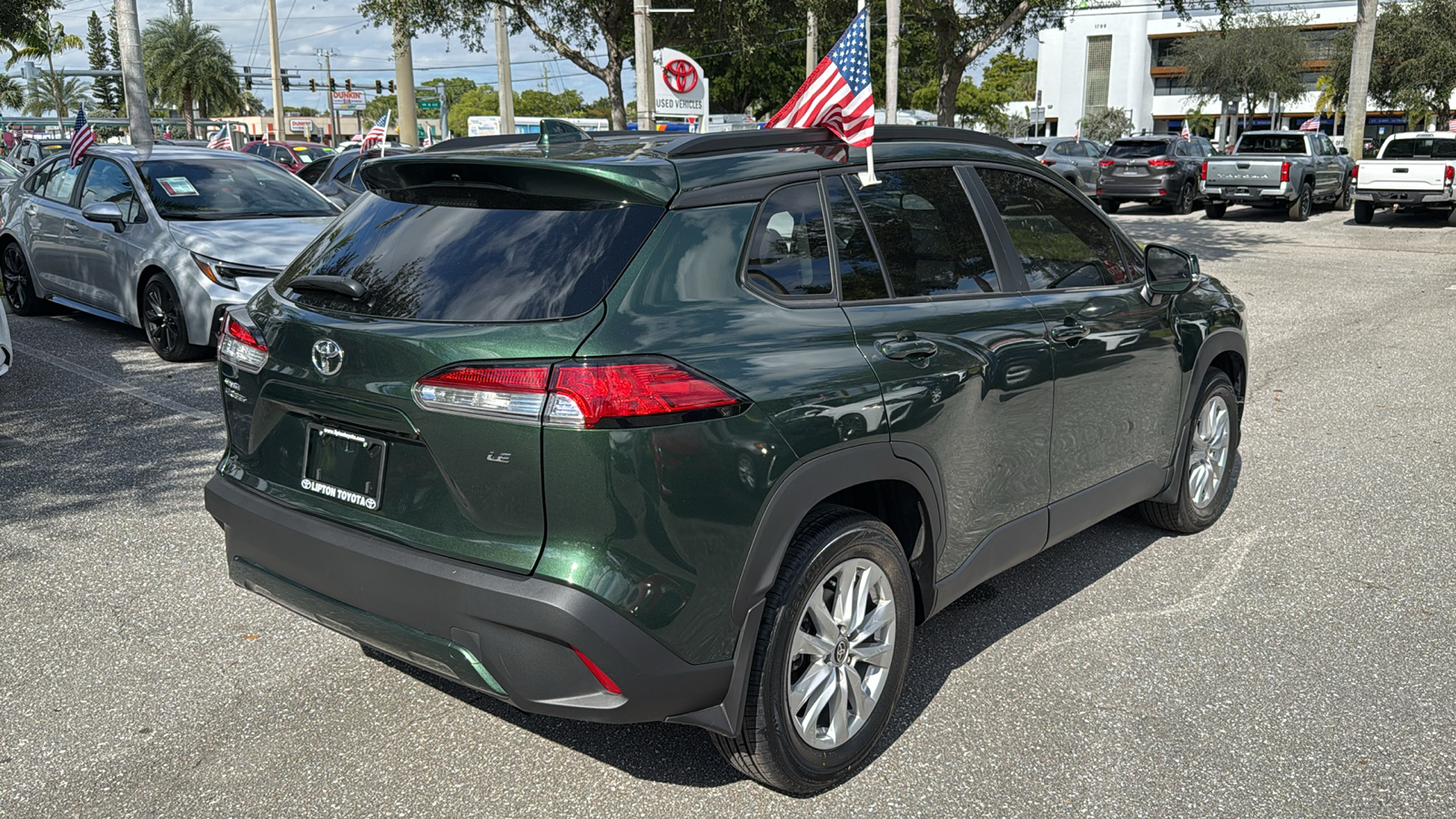 2023 Toyota Corolla Cross LE 10