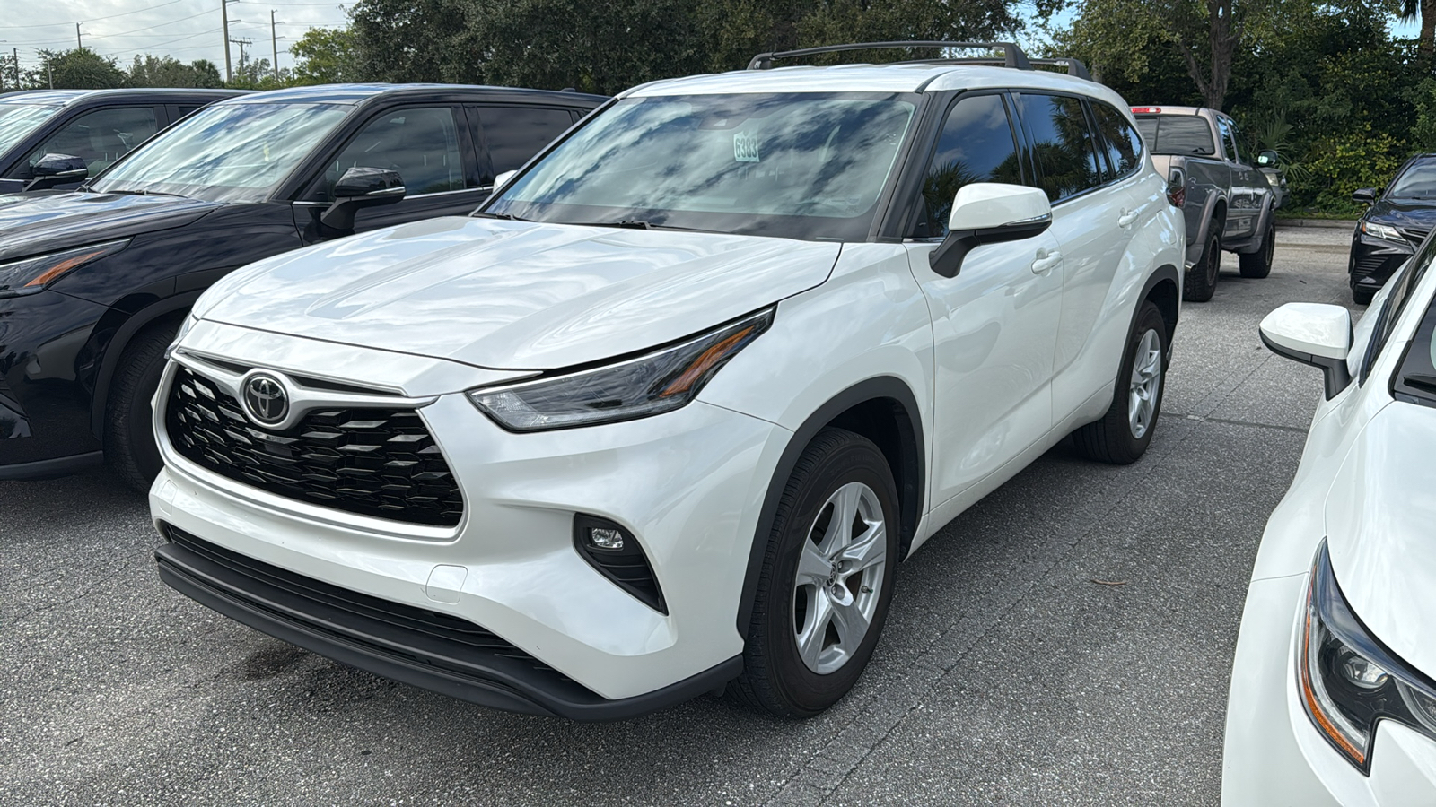 2021 Toyota Highlander LE 3