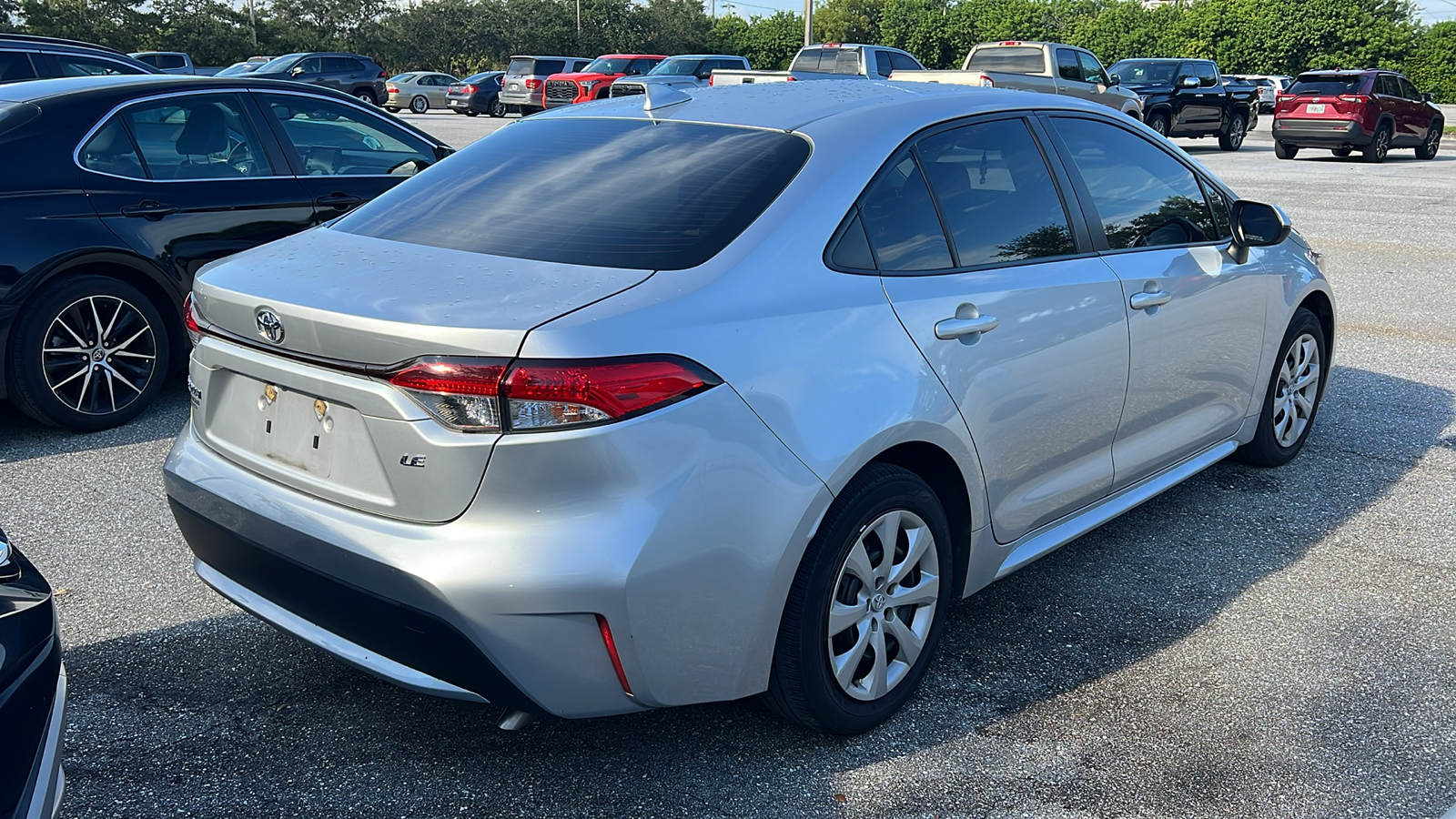 2020 Toyota Corolla LE 8