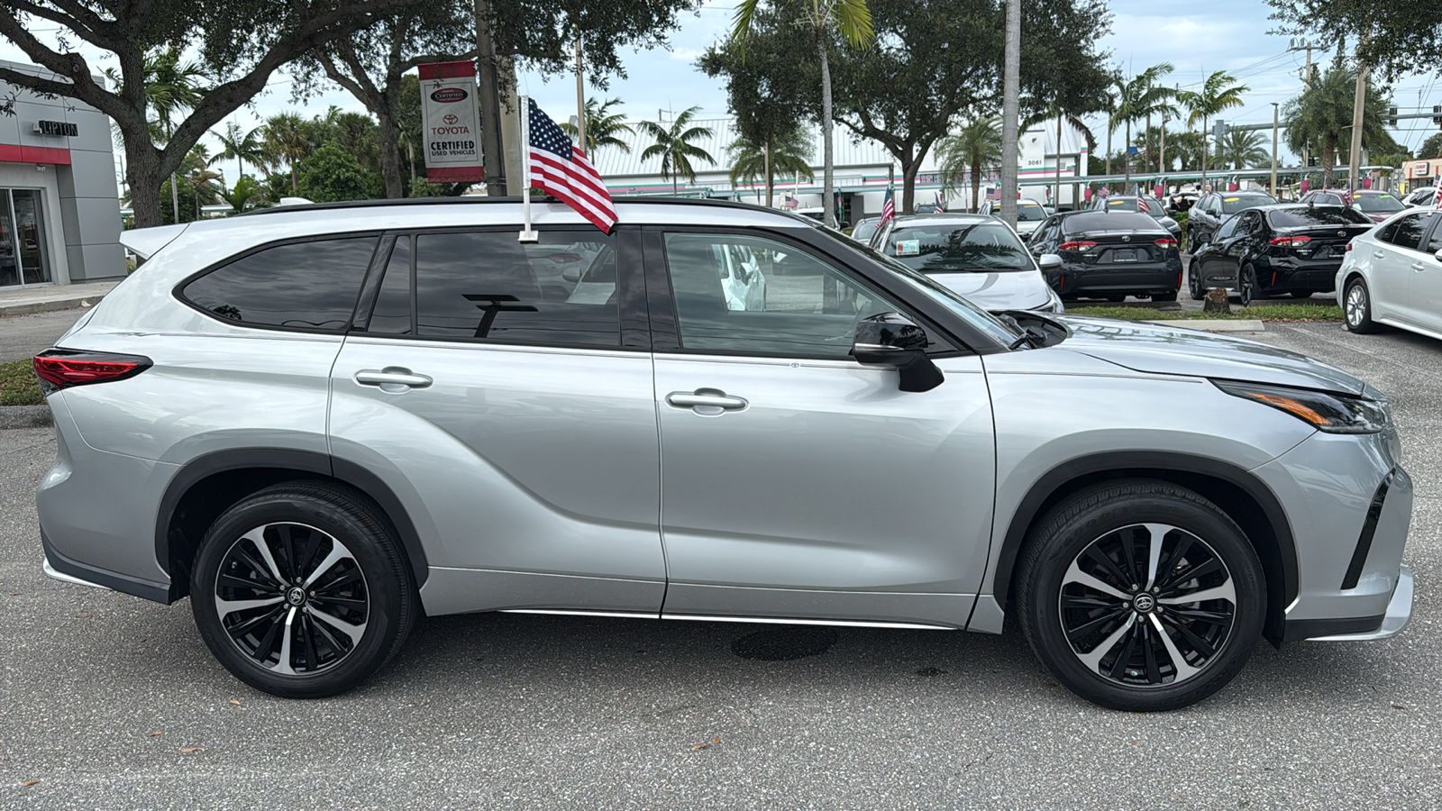 2021 Toyota Highlander XSE 11