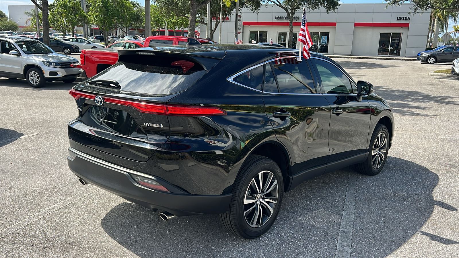 2021 Toyota Venza LE 11