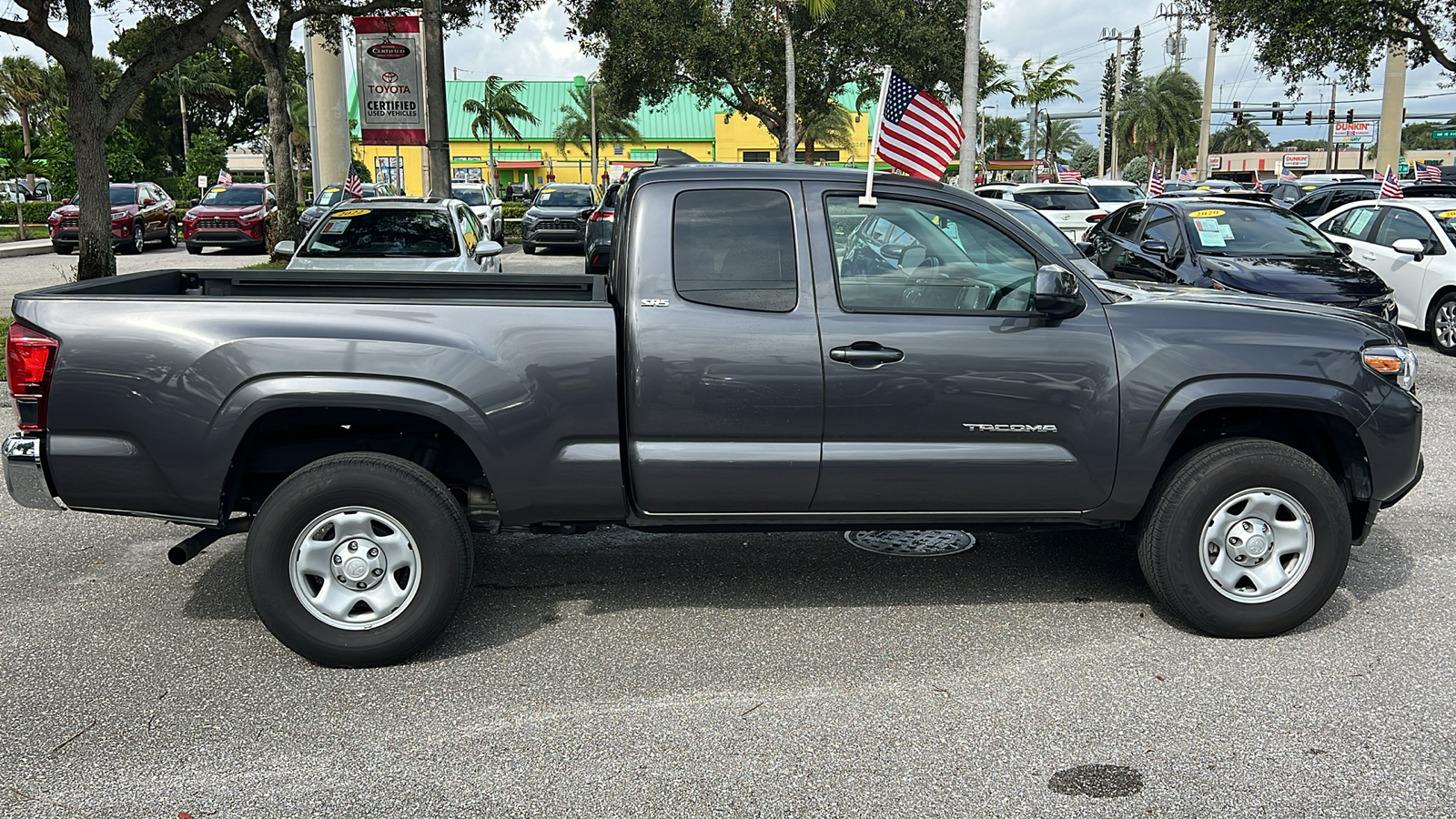 2023 Toyota Tacoma SR 9