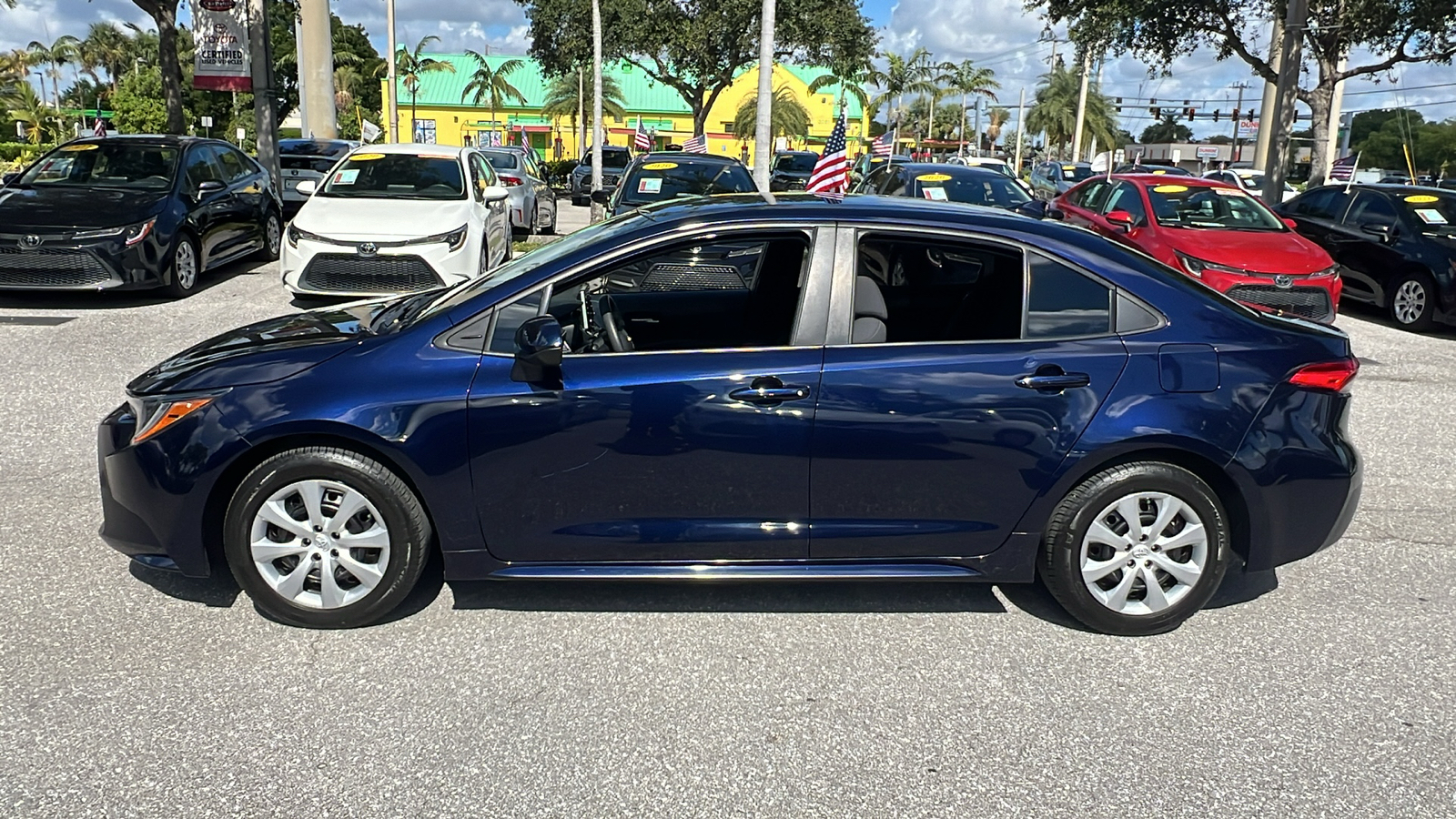 2020 Toyota Corolla LE 4