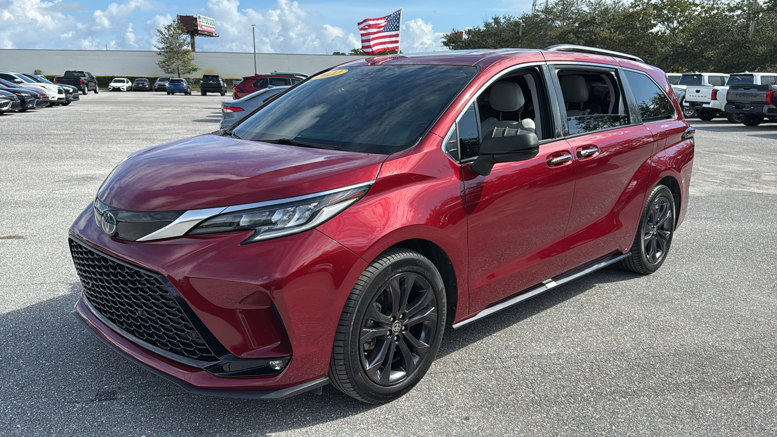 2022 Toyota Sienna XSE 3