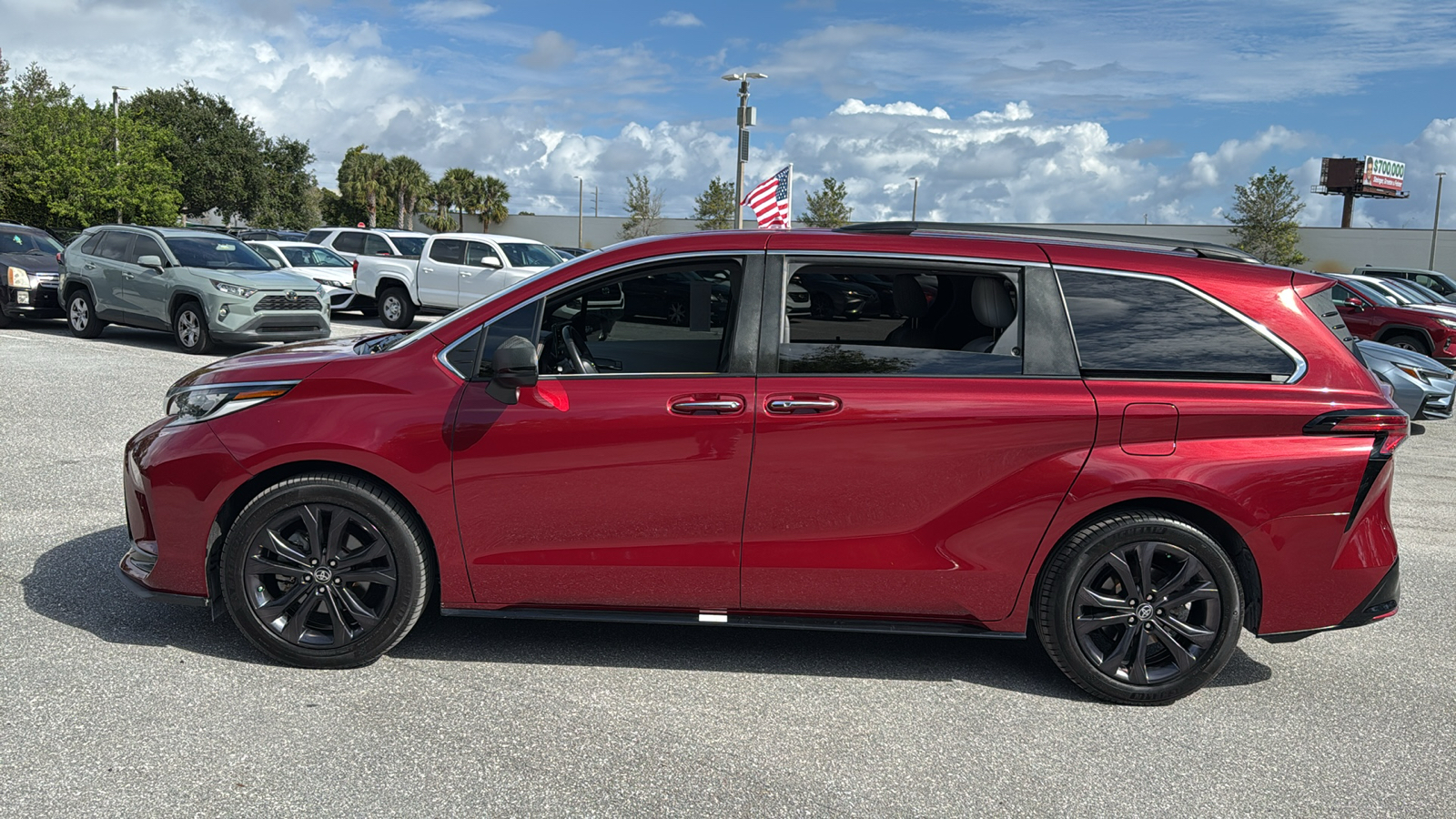 2022 Toyota Sienna XSE 4