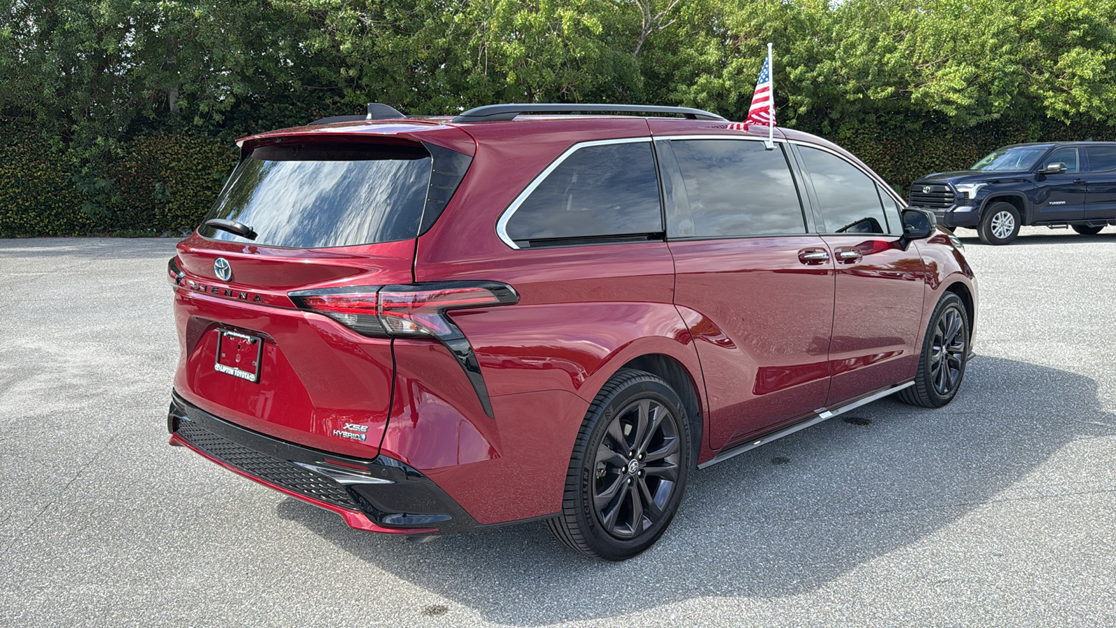 2022 Toyota Sienna XSE 10