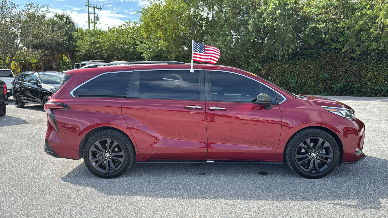 2022 Toyota Sienna XSE 11