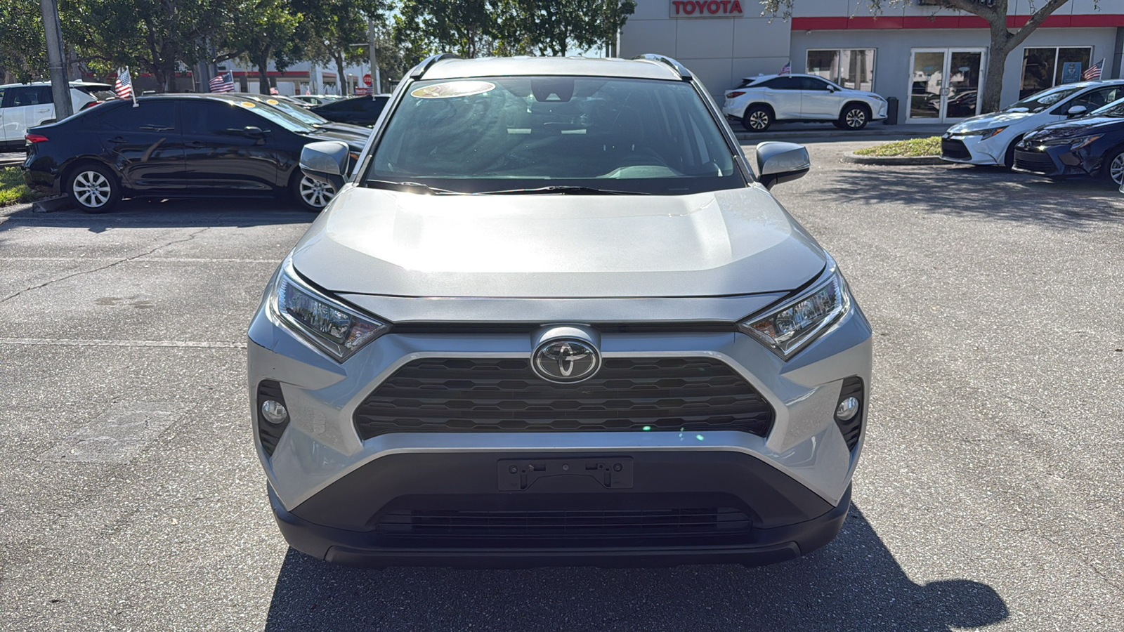 2020 Toyota RAV4 XLE 2