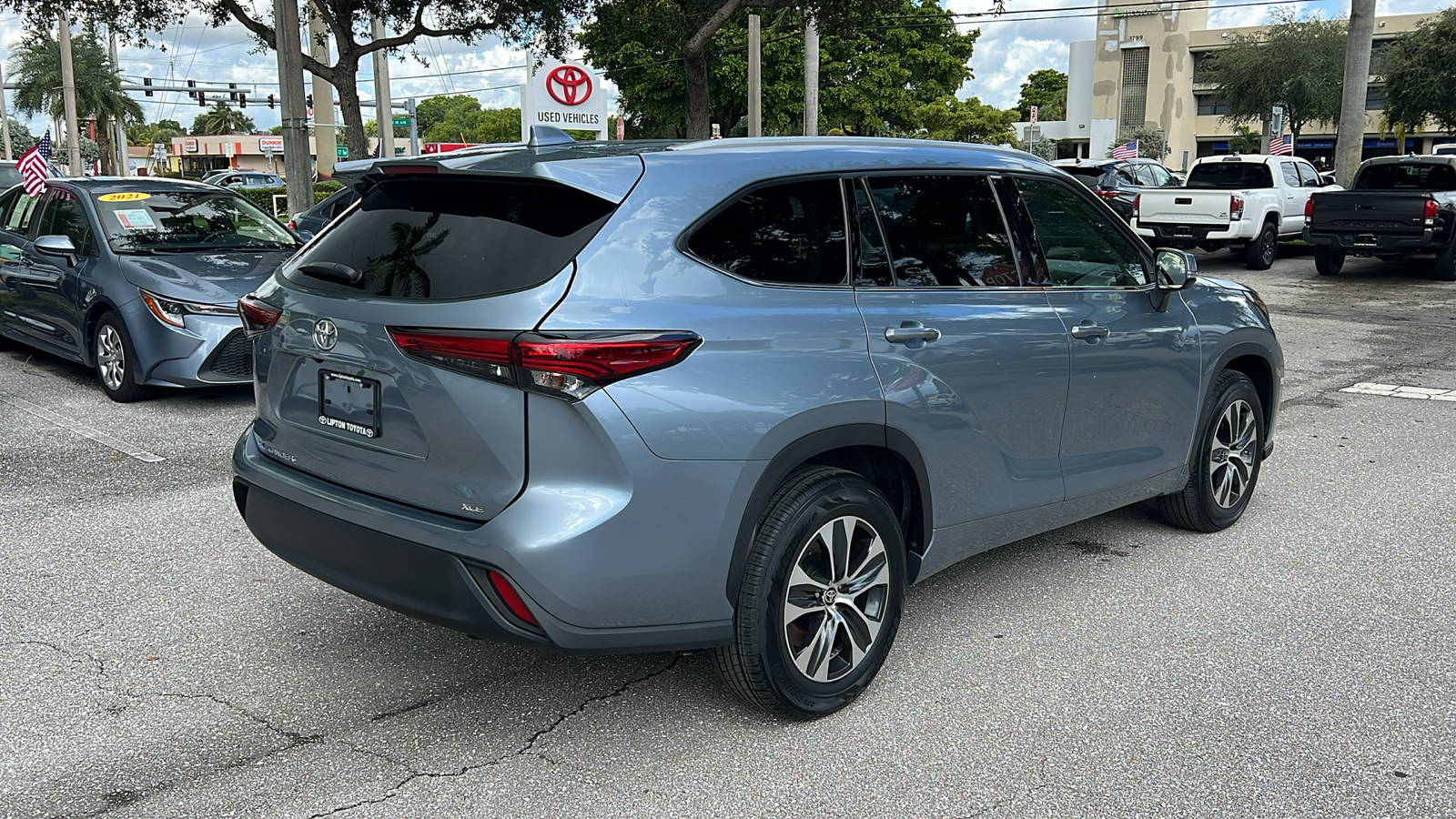 2022 Toyota Highlander XLE 10