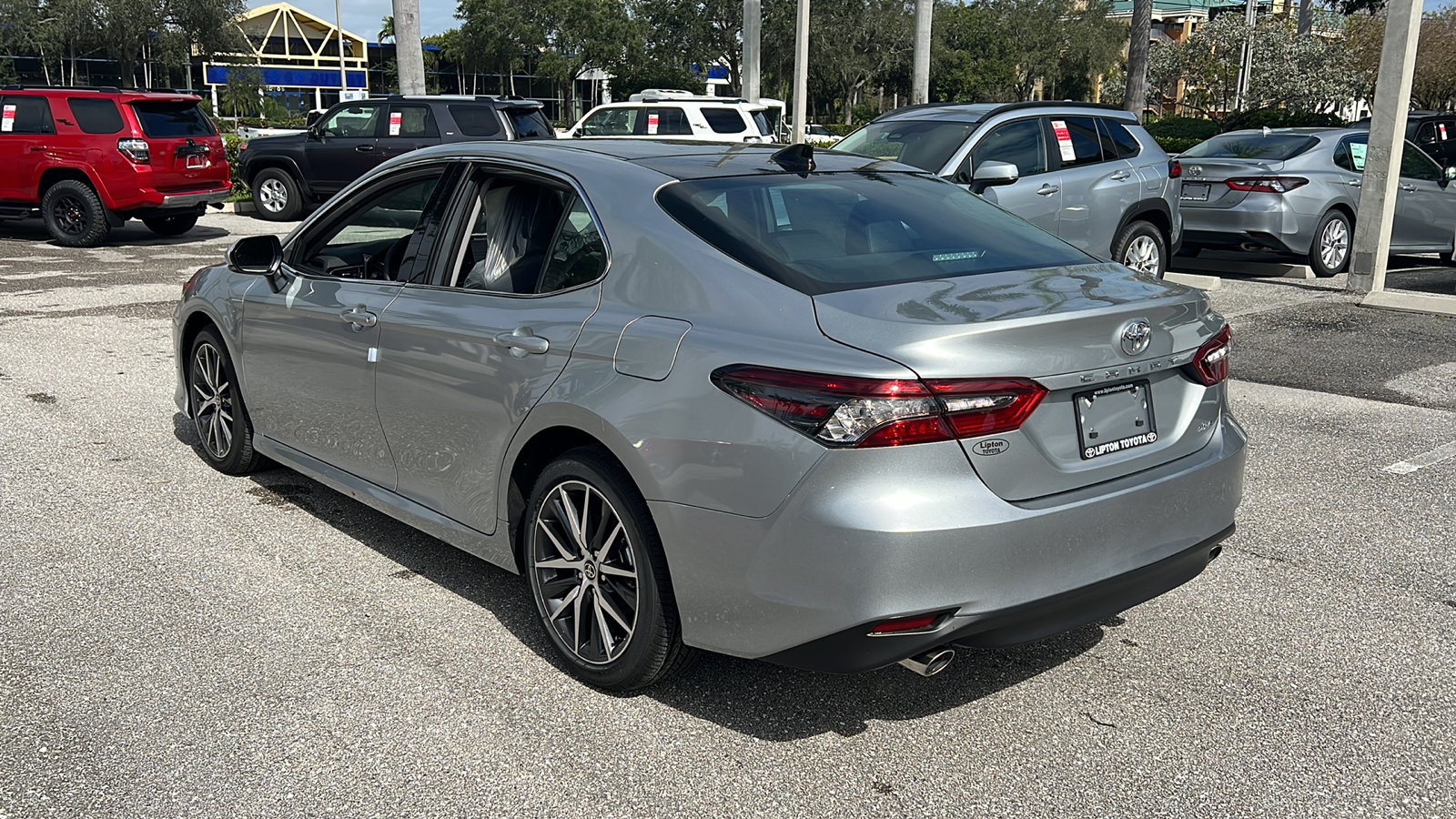 2024 Toyota Camry XLE 5