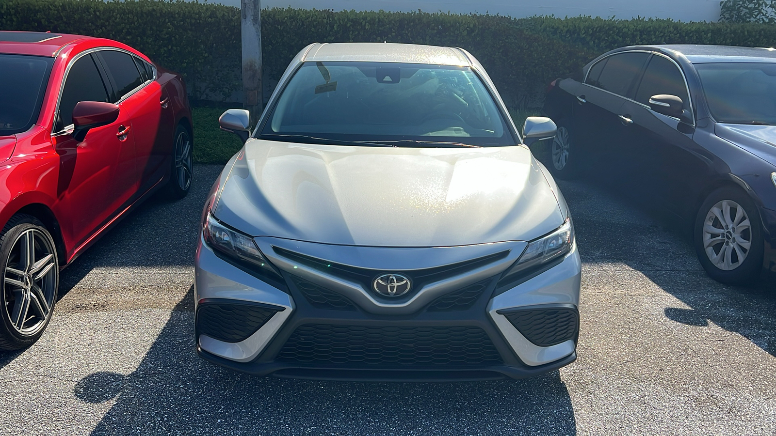 2023 Toyota Camry SE 2