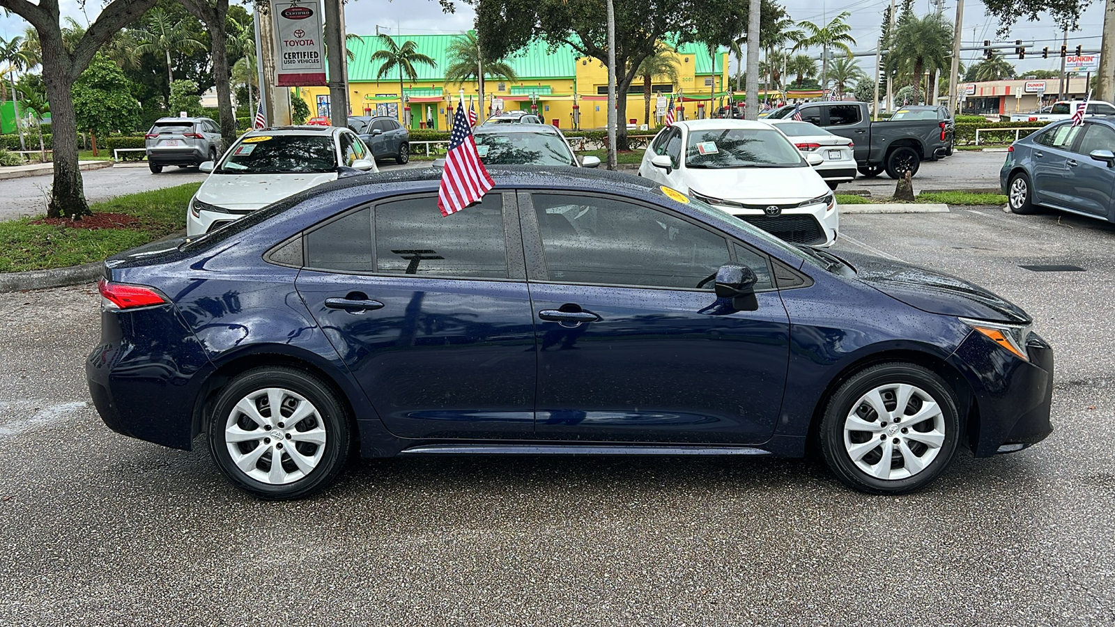 2020 Toyota Corolla LE 11