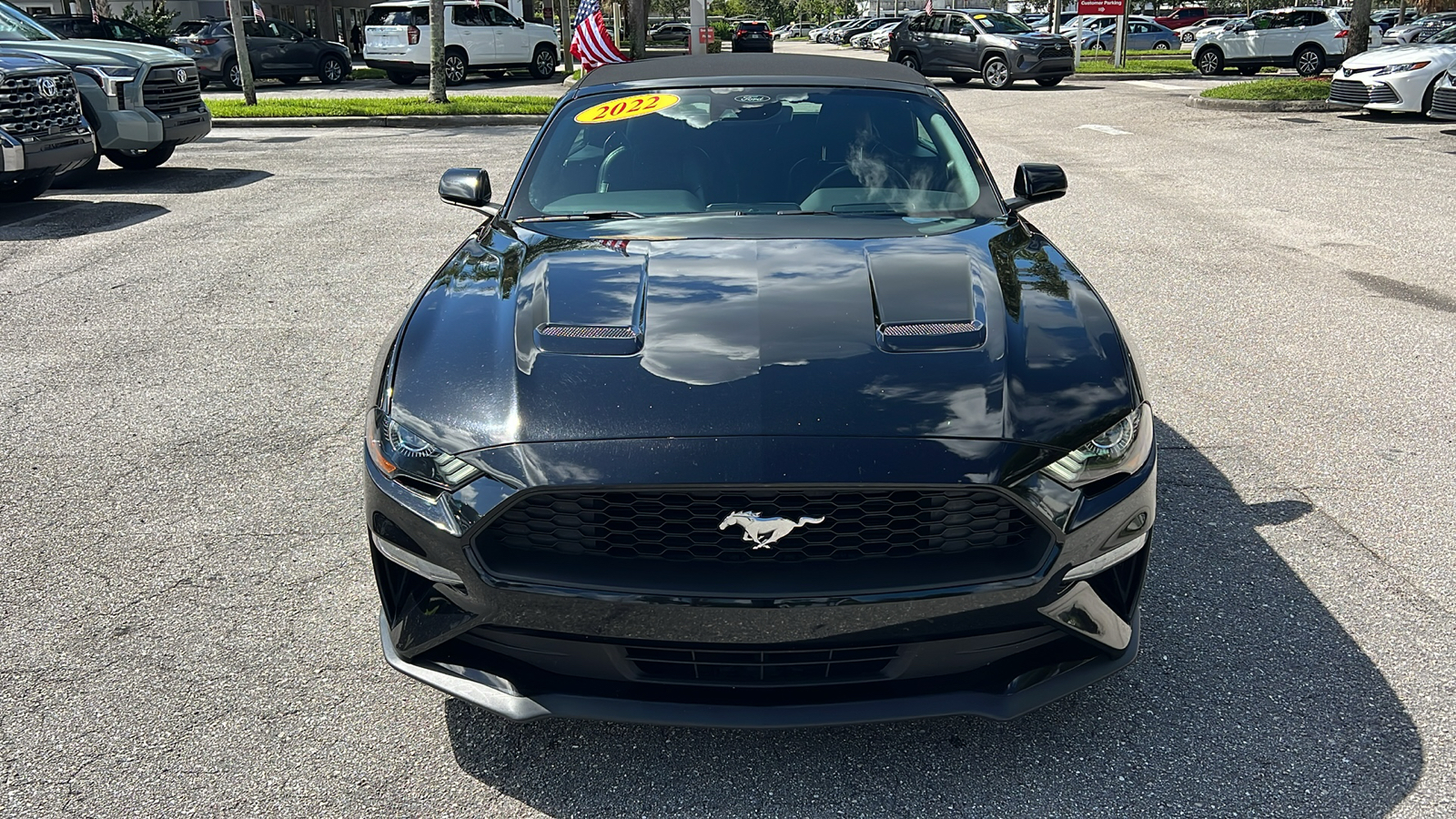 2022 Ford Mustang EcoBoost 2