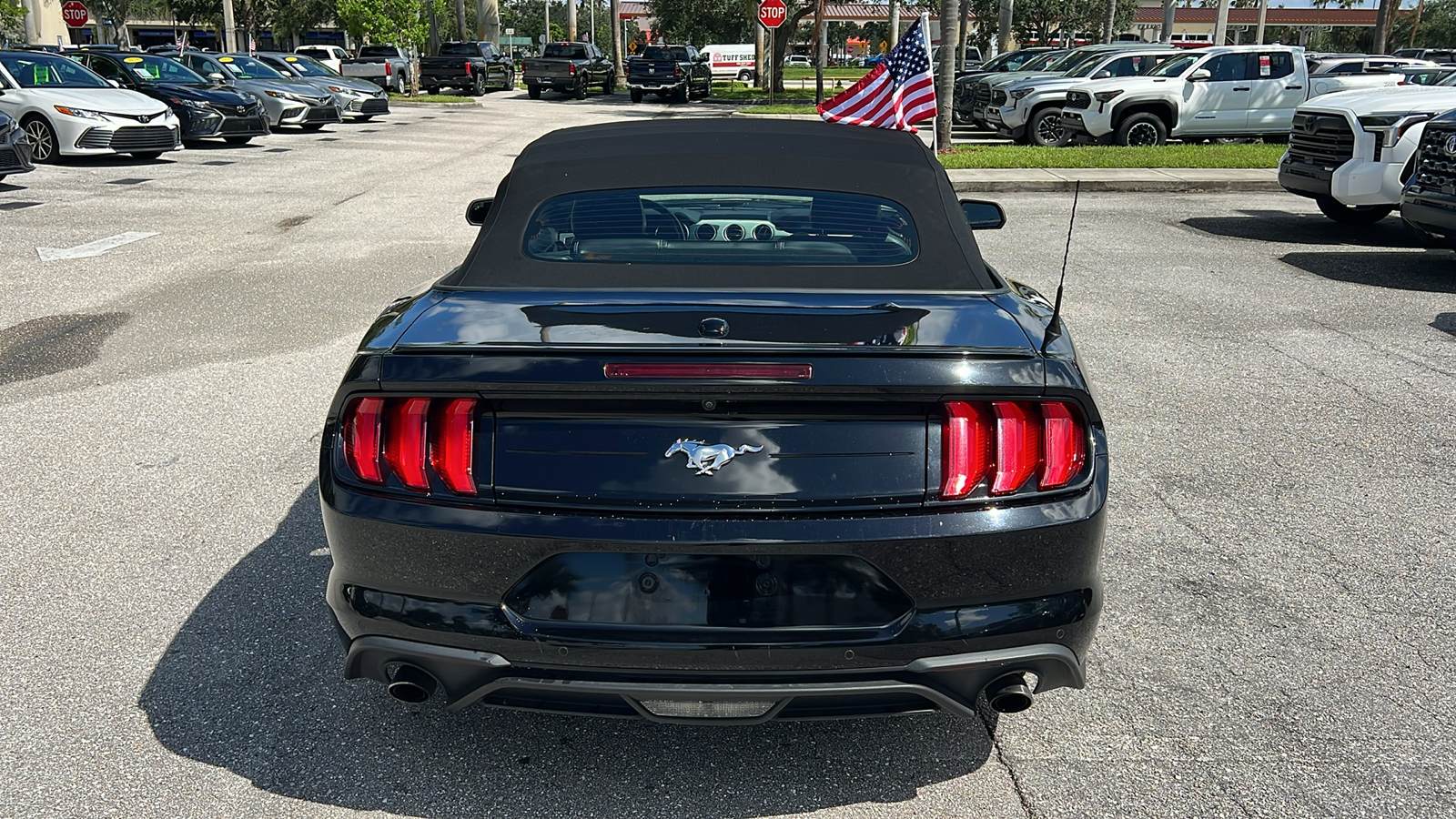 2022 Ford Mustang EcoBoost 6