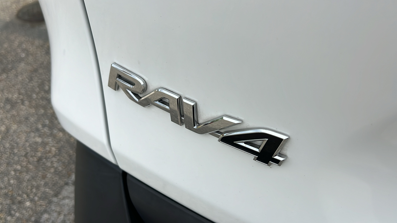 2021 Toyota RAV4 XLE 7