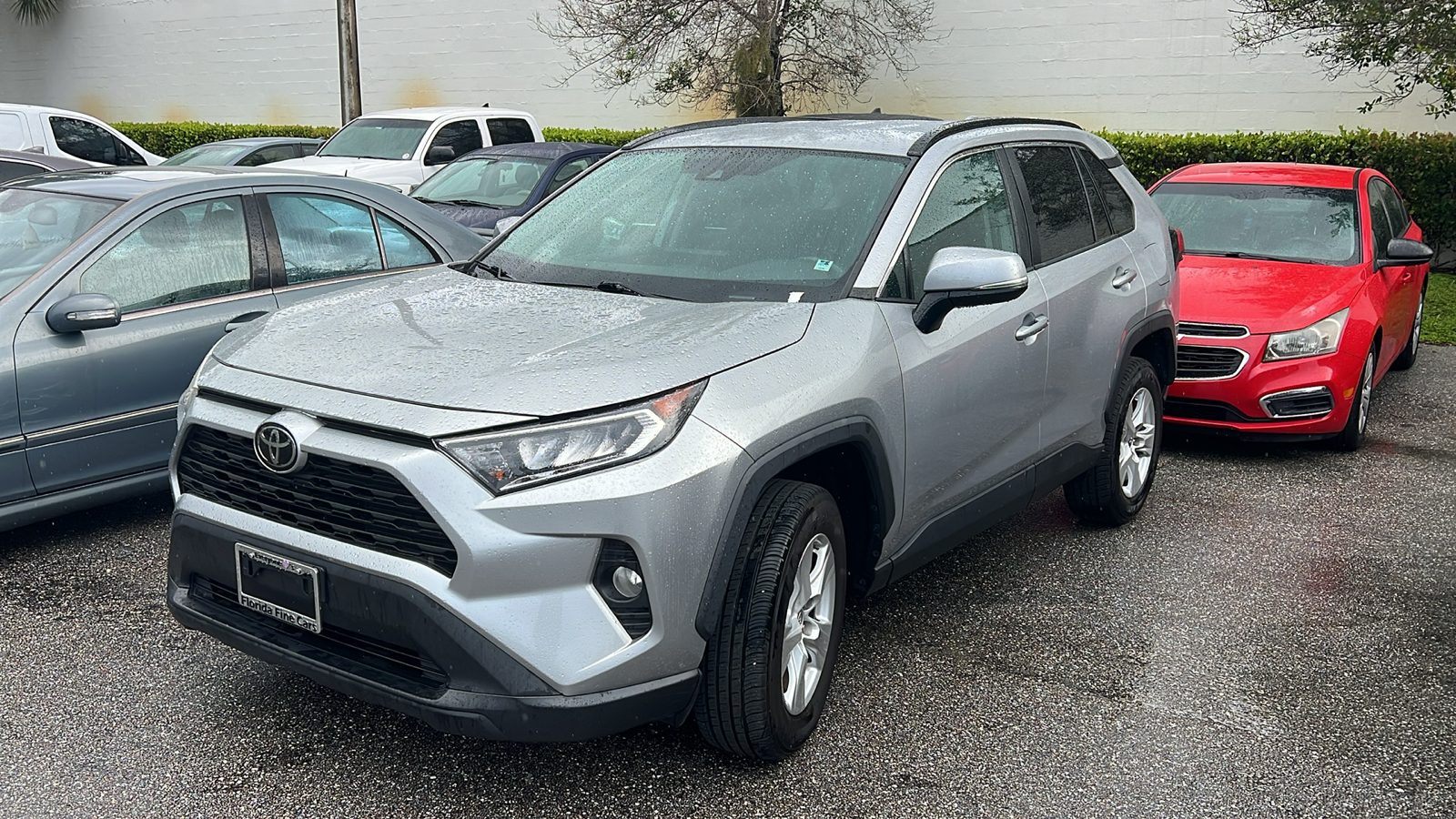 2021 Toyota RAV4 XLE 3