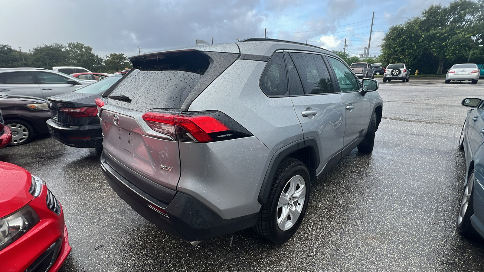 2021 Toyota RAV4 XLE 7