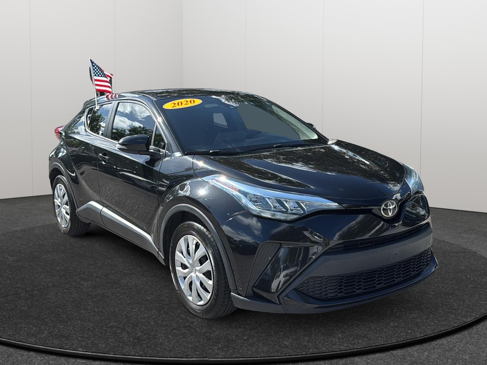 2020 Toyota C-HR LE 1