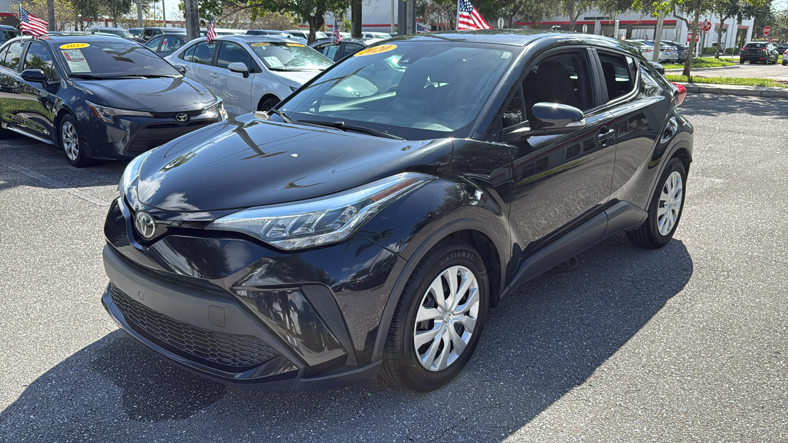 2020 Toyota C-HR LE 3