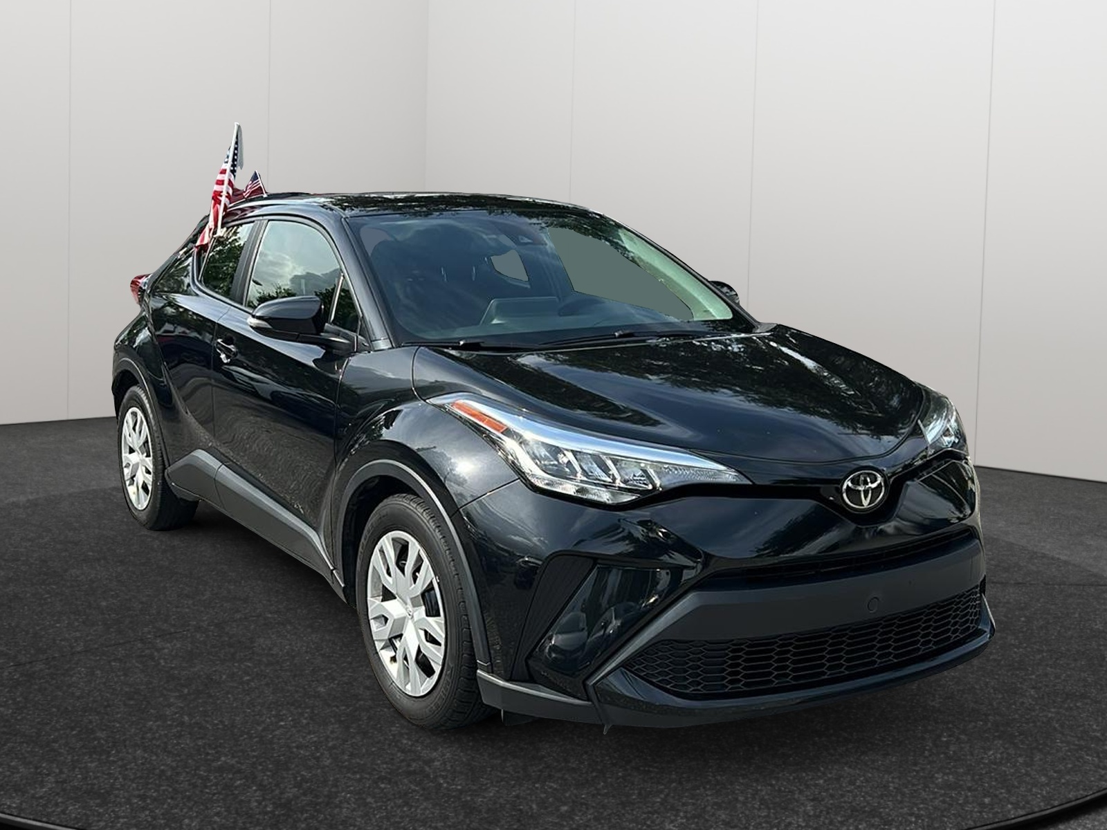 2021 Toyota C-HR LE 1