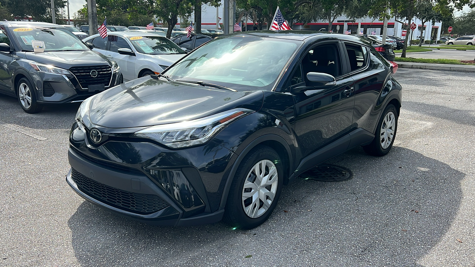 2021 Toyota C-HR LE 3