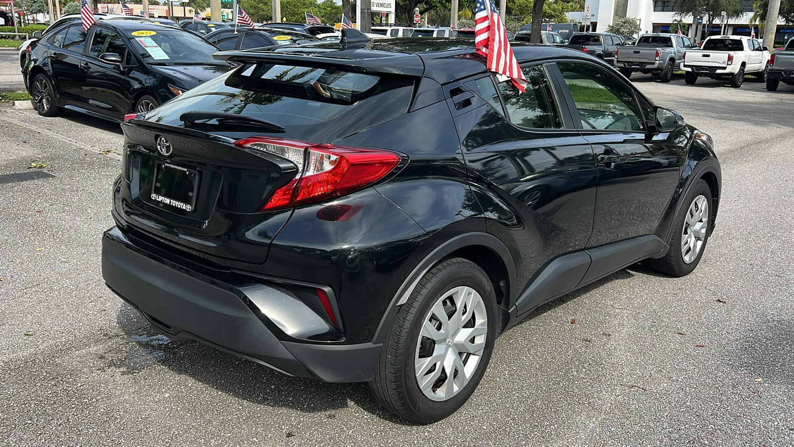 2021 Toyota C-HR LE 9