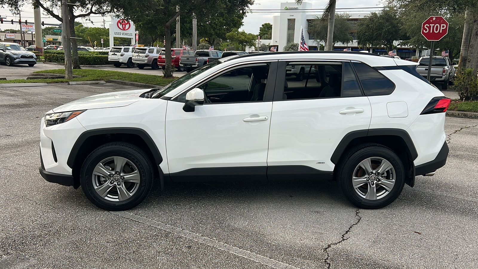 2024 Toyota RAV4 Hybrid XLE 4