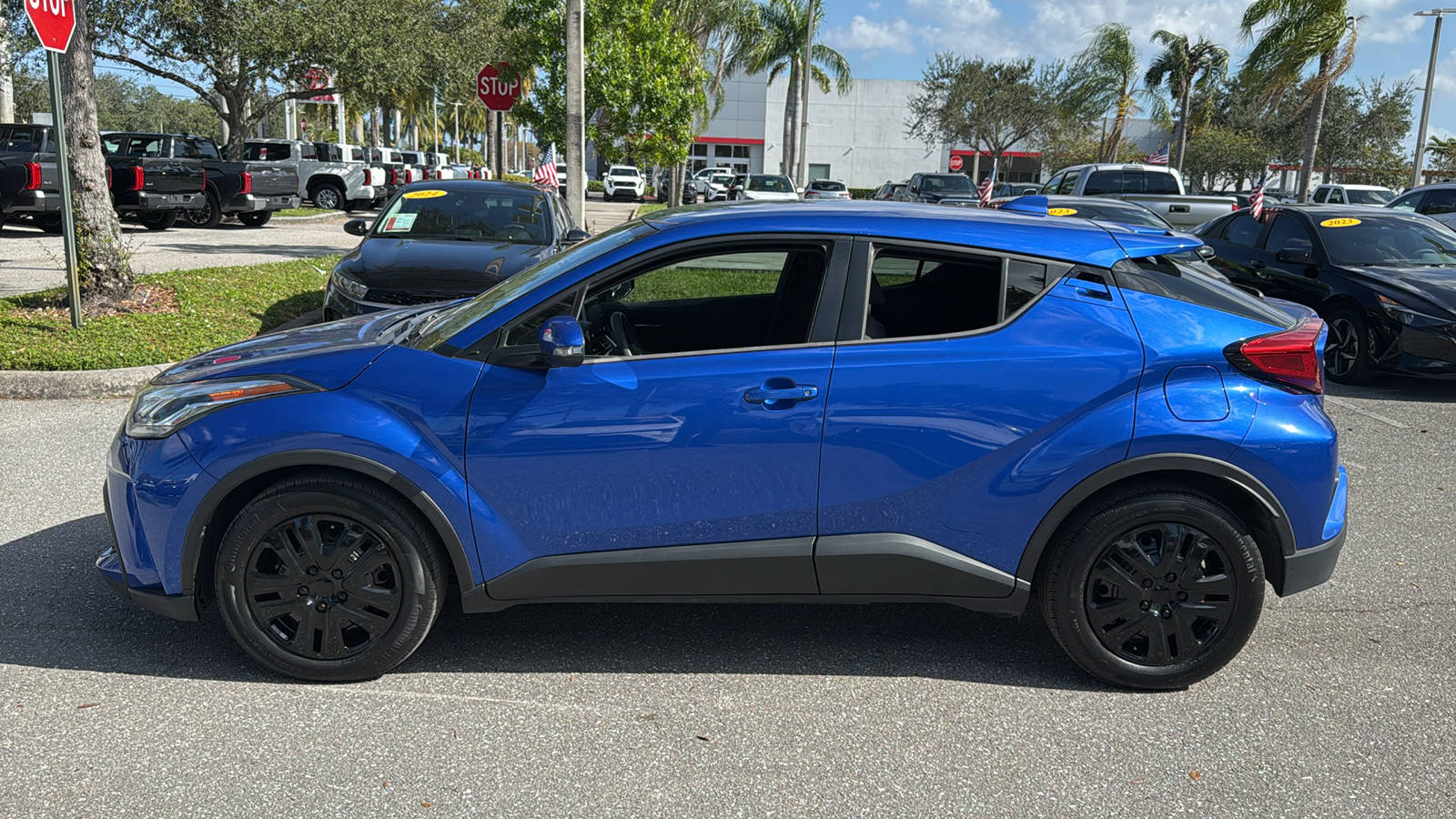 2020 Toyota C-HR LE 4