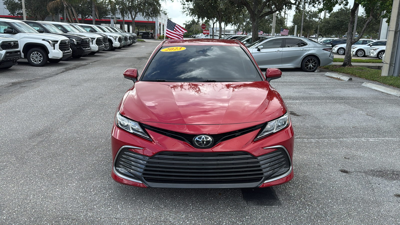 2023 Toyota Camry LE 2